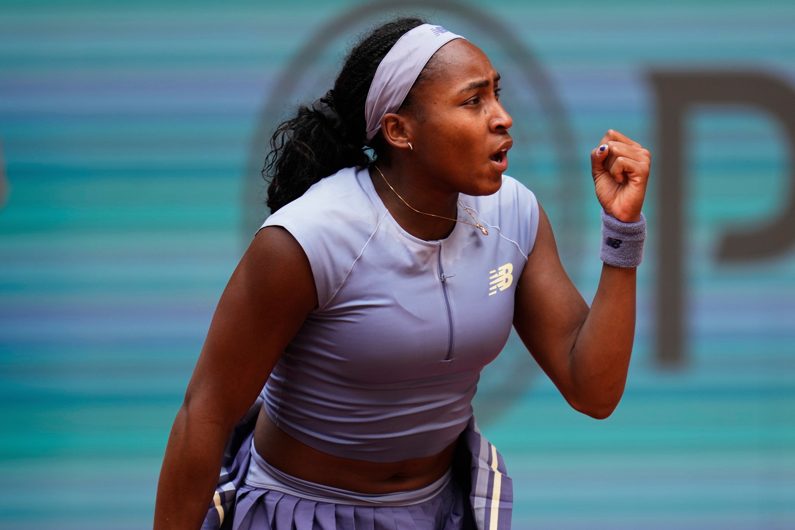 Defending champion Swiatek recovers against Keys to set up Madrid Open semi-finals vs Gauff