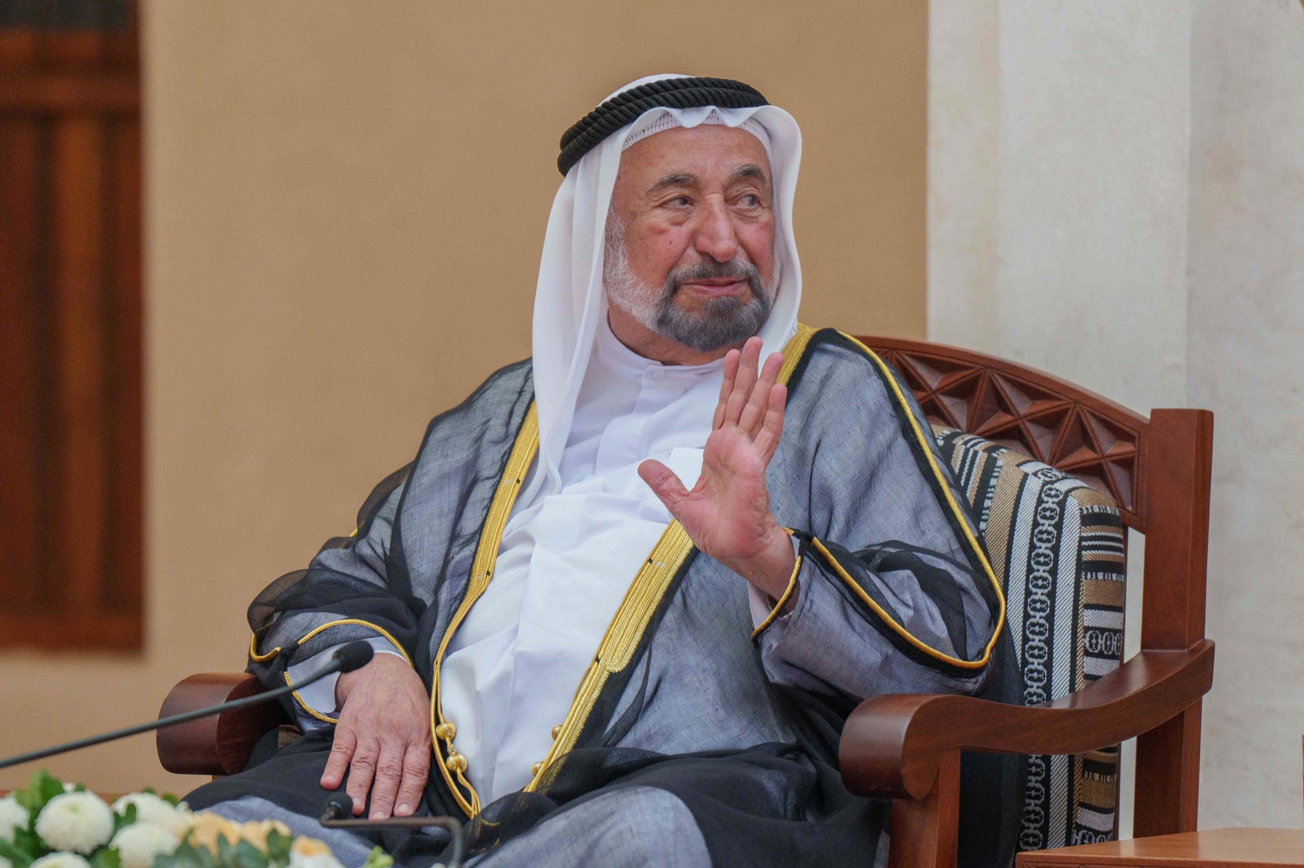 Sheikh Sultan approves new rank for 1,232 government officers