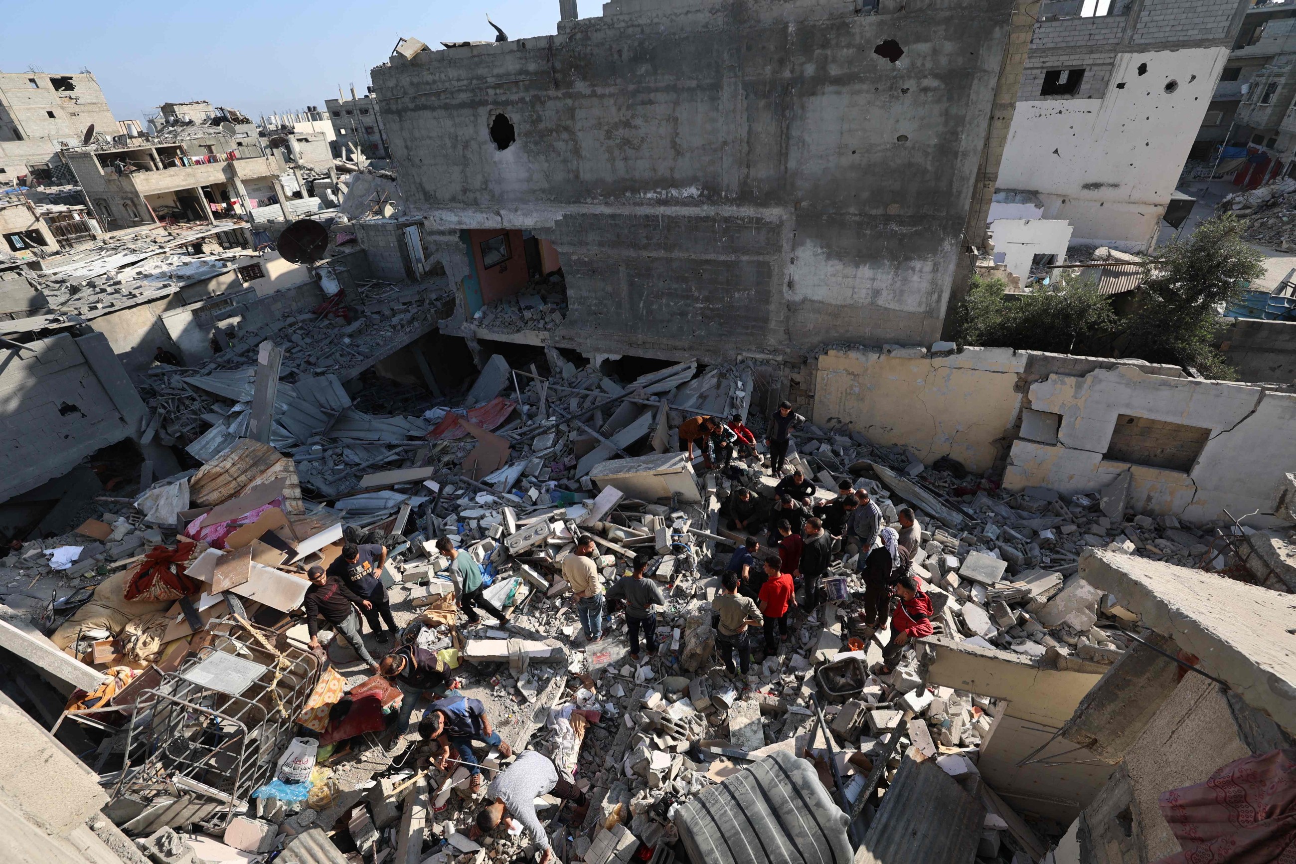 Gaza humanitarian work on 'verge of total collapse:' Red Cross