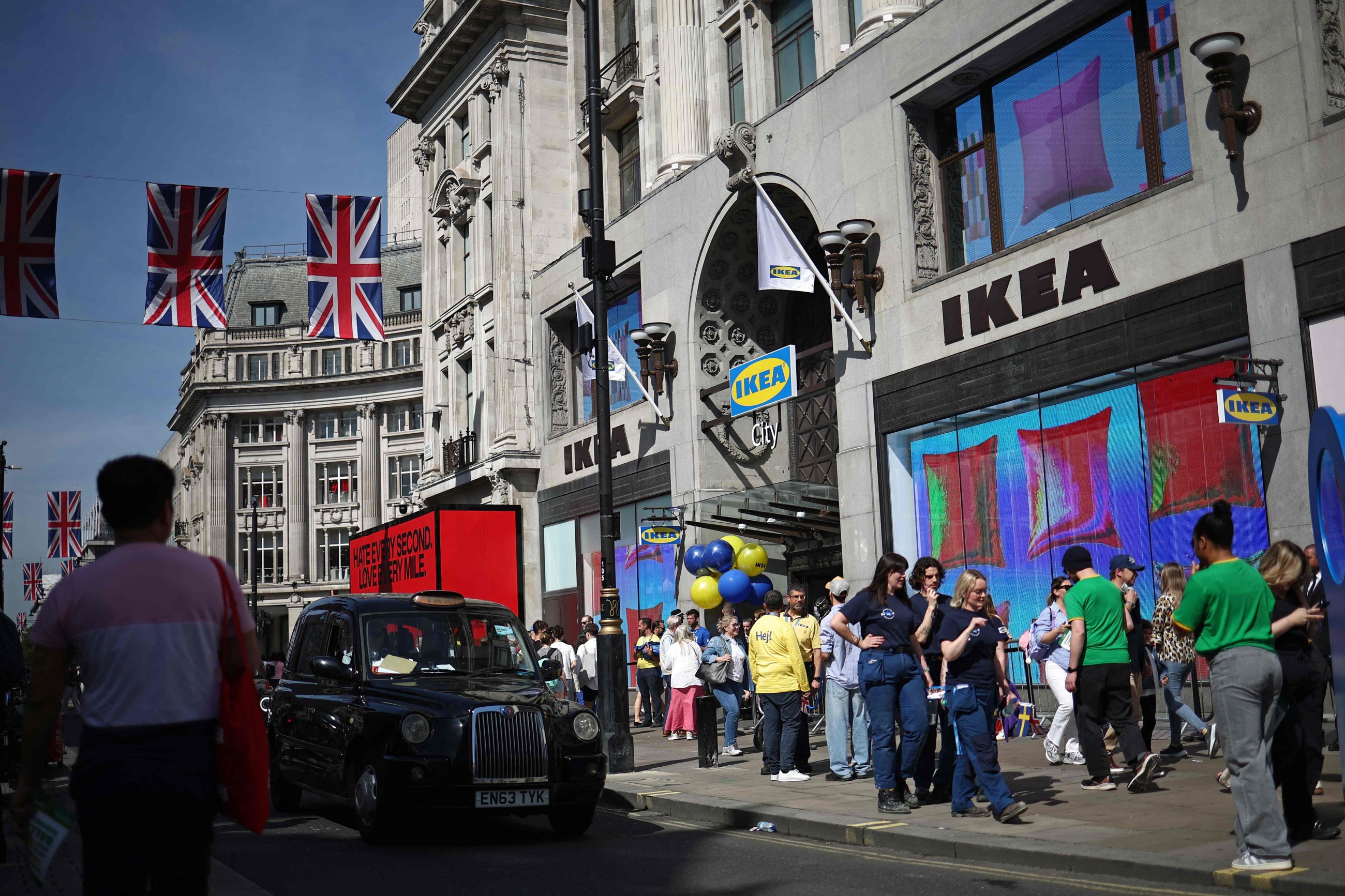 Bank of England could signal rate cuts after Trump tariffs