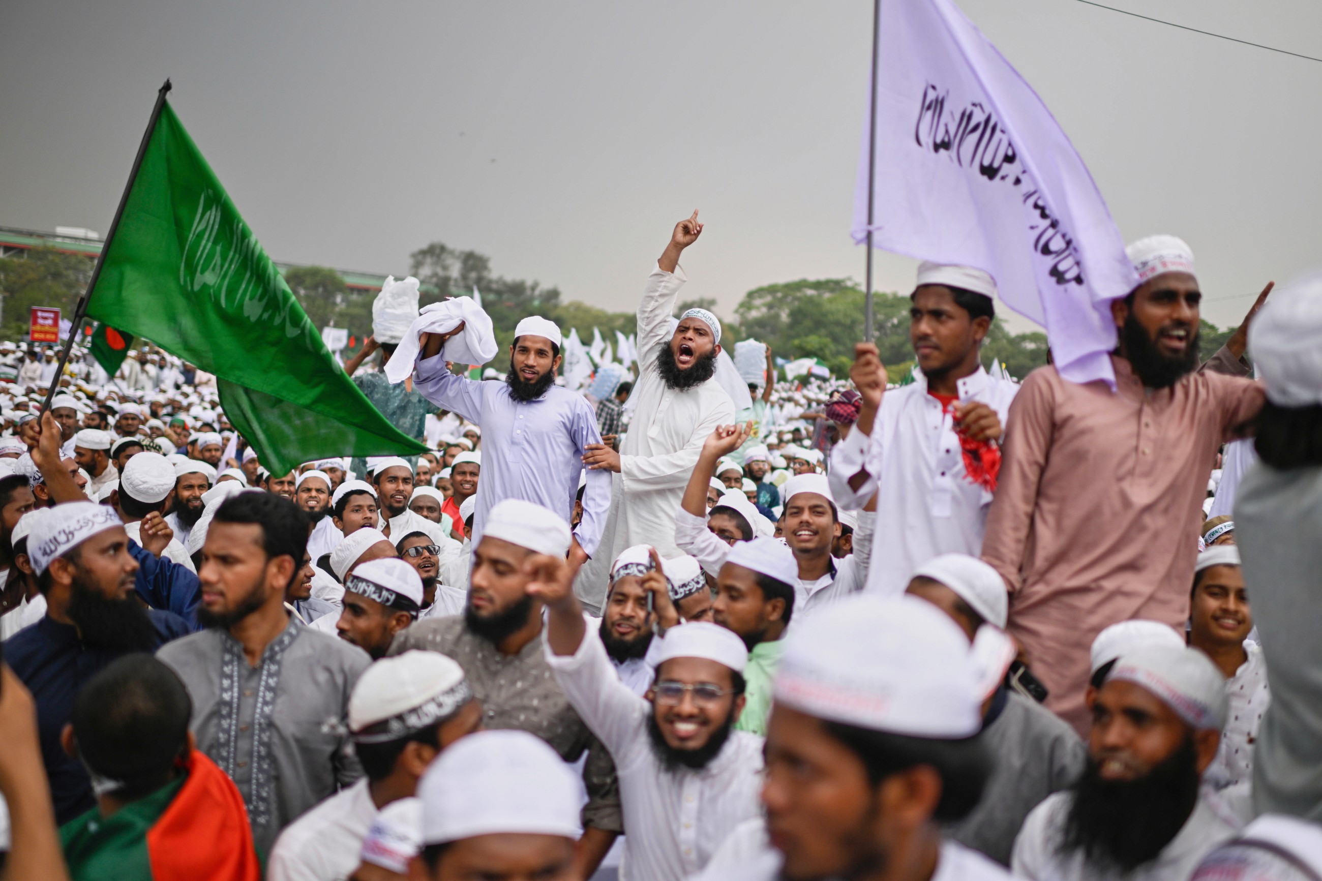 Thousands of Islamists rally in Bangladesh against proposed changes to women's rights