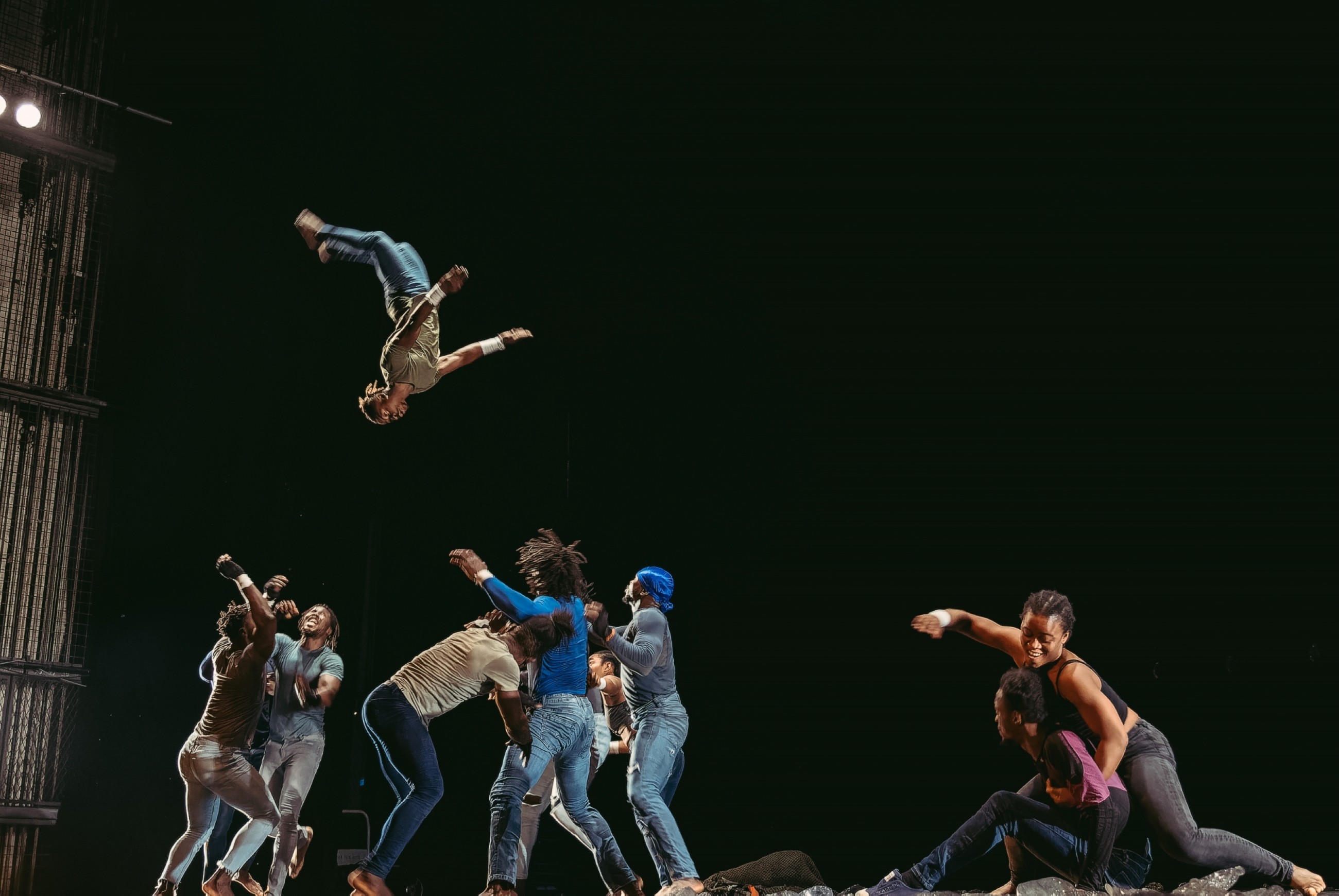 Yé ! | Water! from Guinea’s Circus Baobab at NYUAD The Arts Center