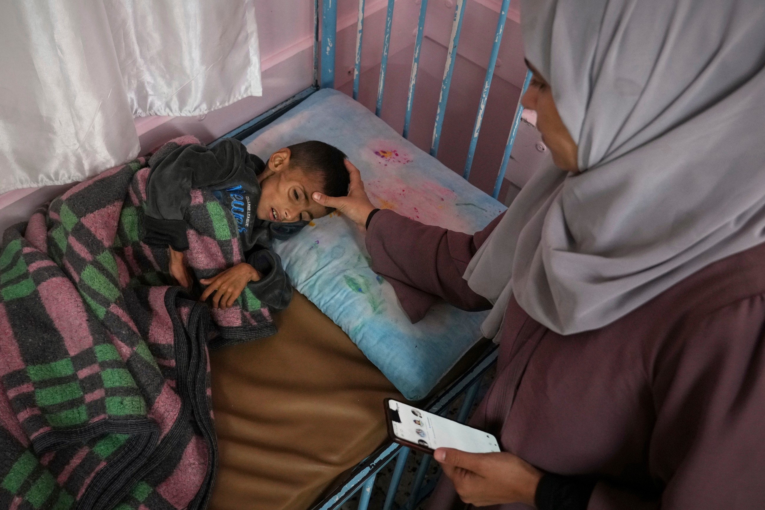 Hunger, malnutrition rise across Gaza as Israel's blockade leaves mothers with few options