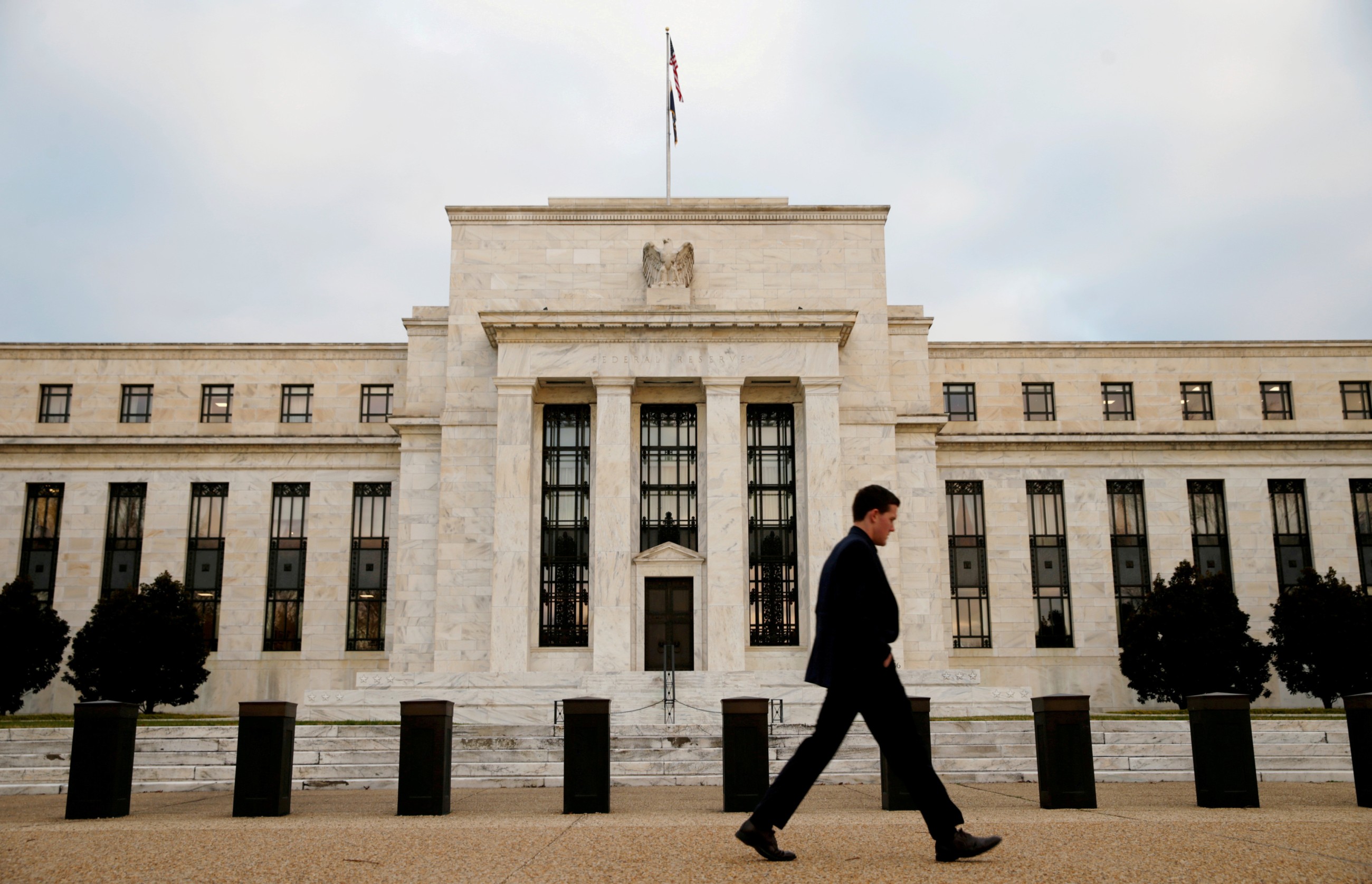 US Fed set to pause cuts again and wait for clarity on tariffs