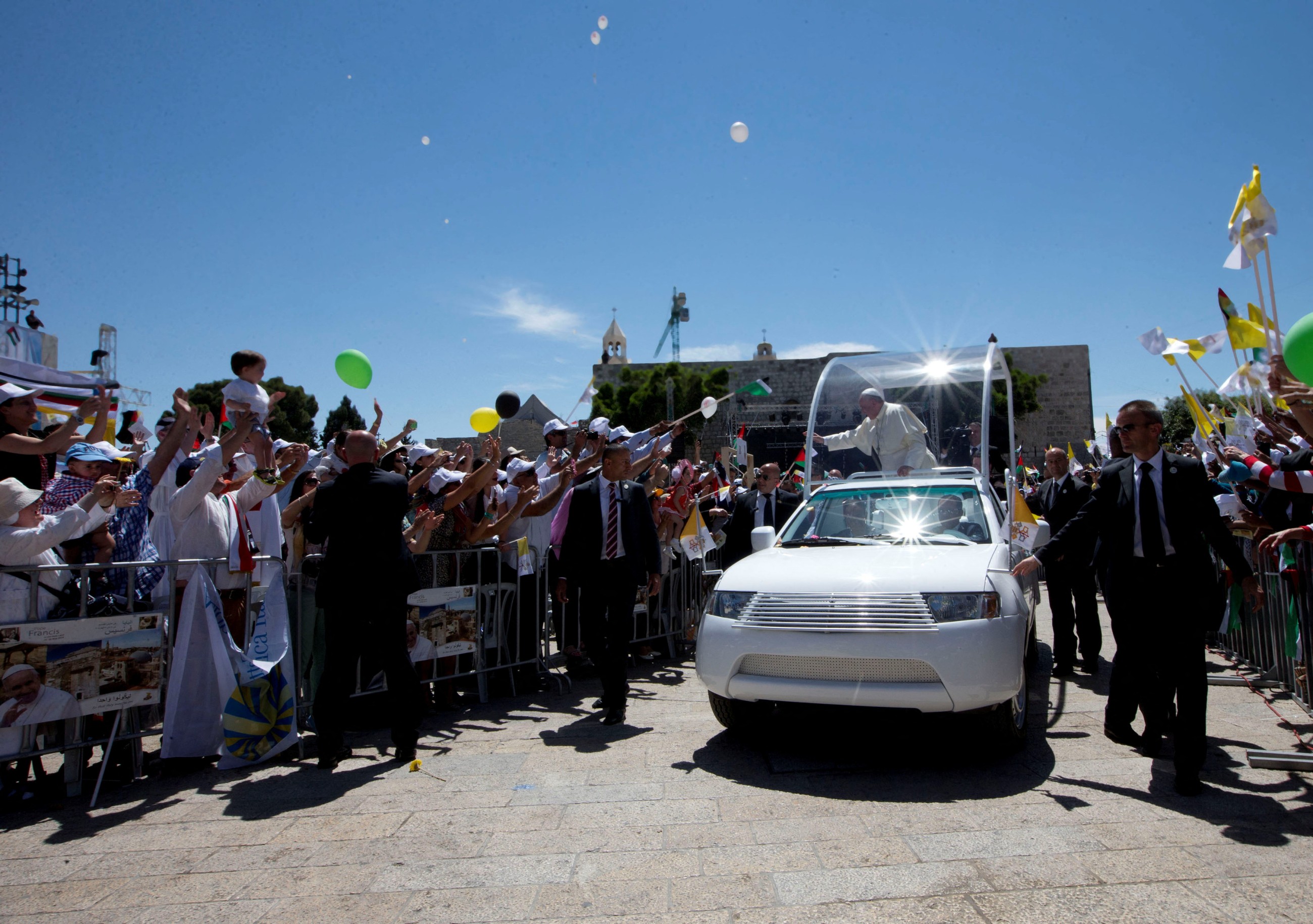 Pope Francis's popemobile set to become health clinic for Gaza children