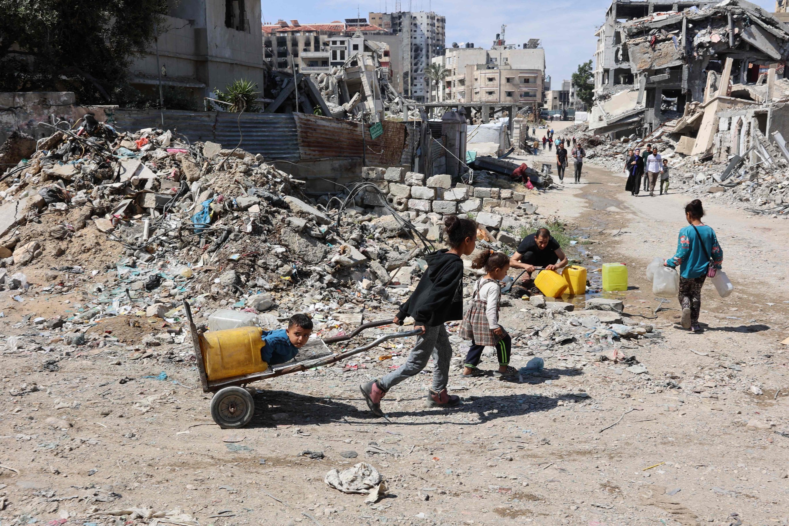 'We want safety, peace. We do not want to remain homeless, hungry, and thirsty,' moan Gazans