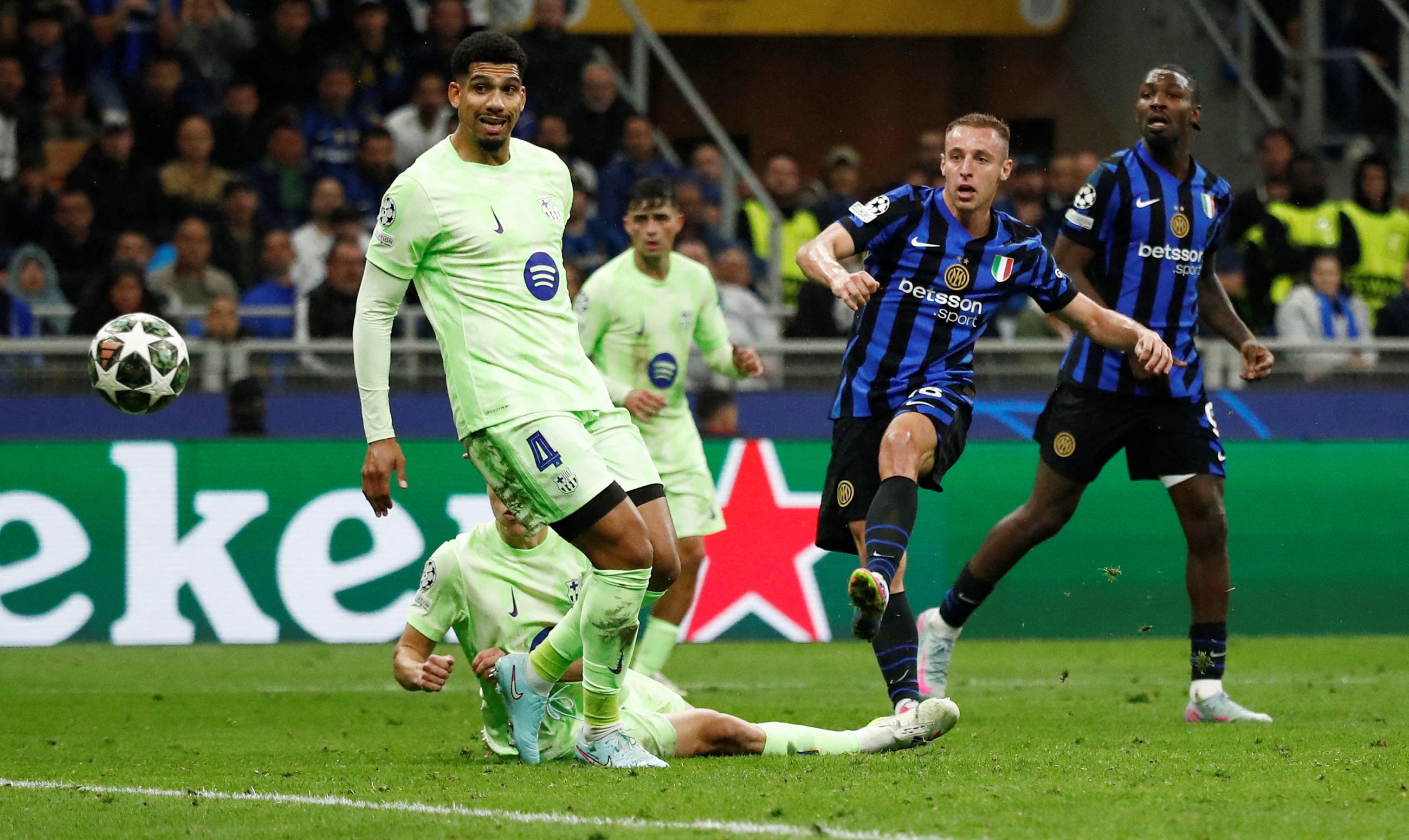 Inter seek final redemption after winning Barcelona epic