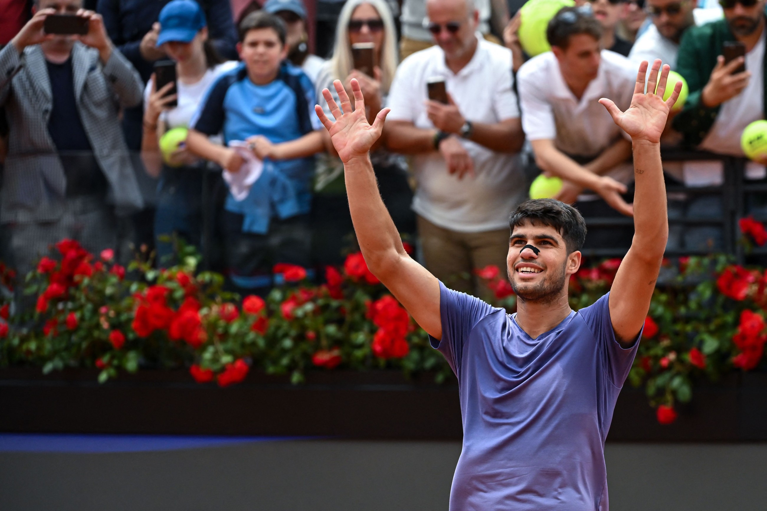 Alcaraz, Sabalenka cruise to wins at the Italian Open