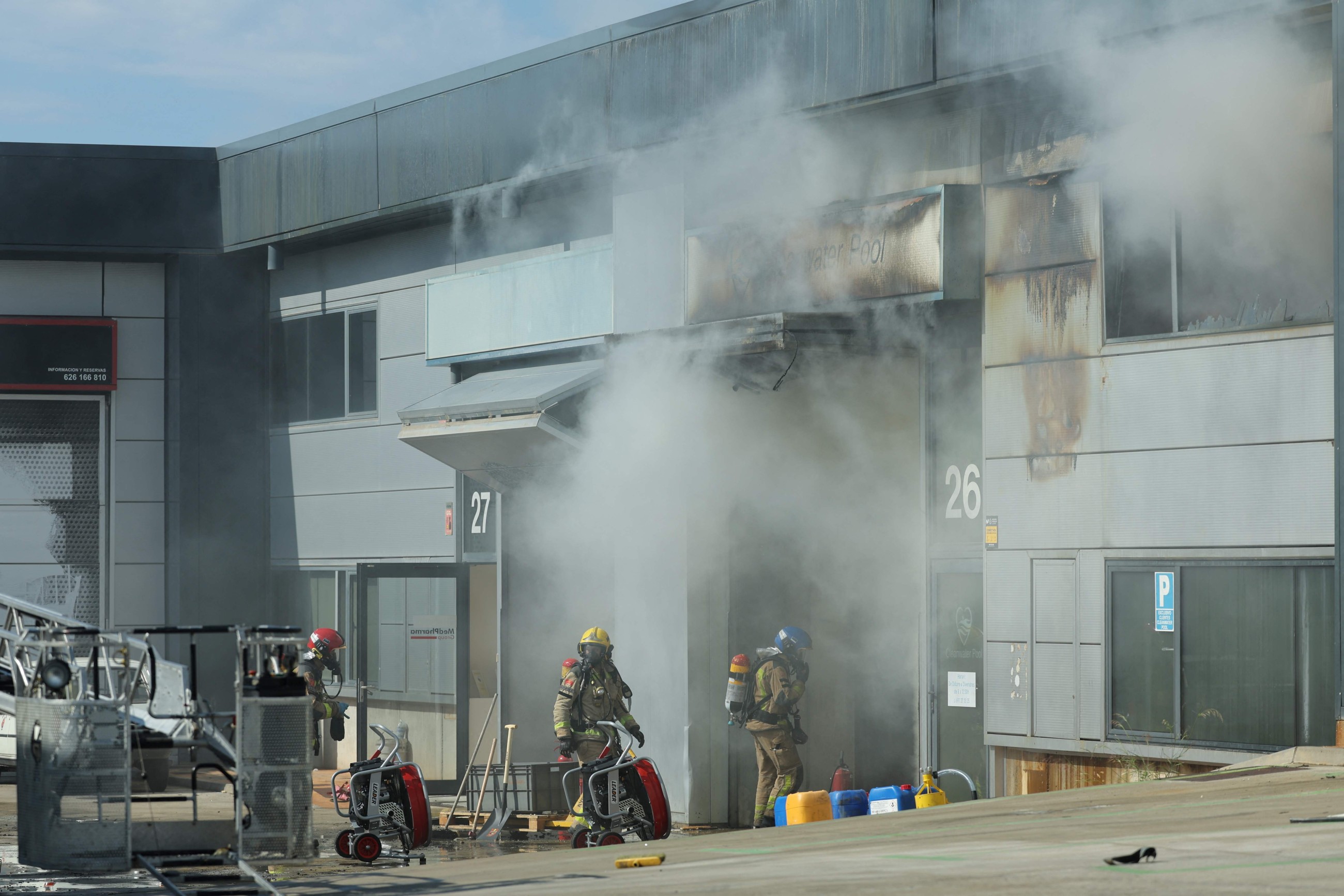 Thousands confined indoors by toxic chlorine cloud in Spain
