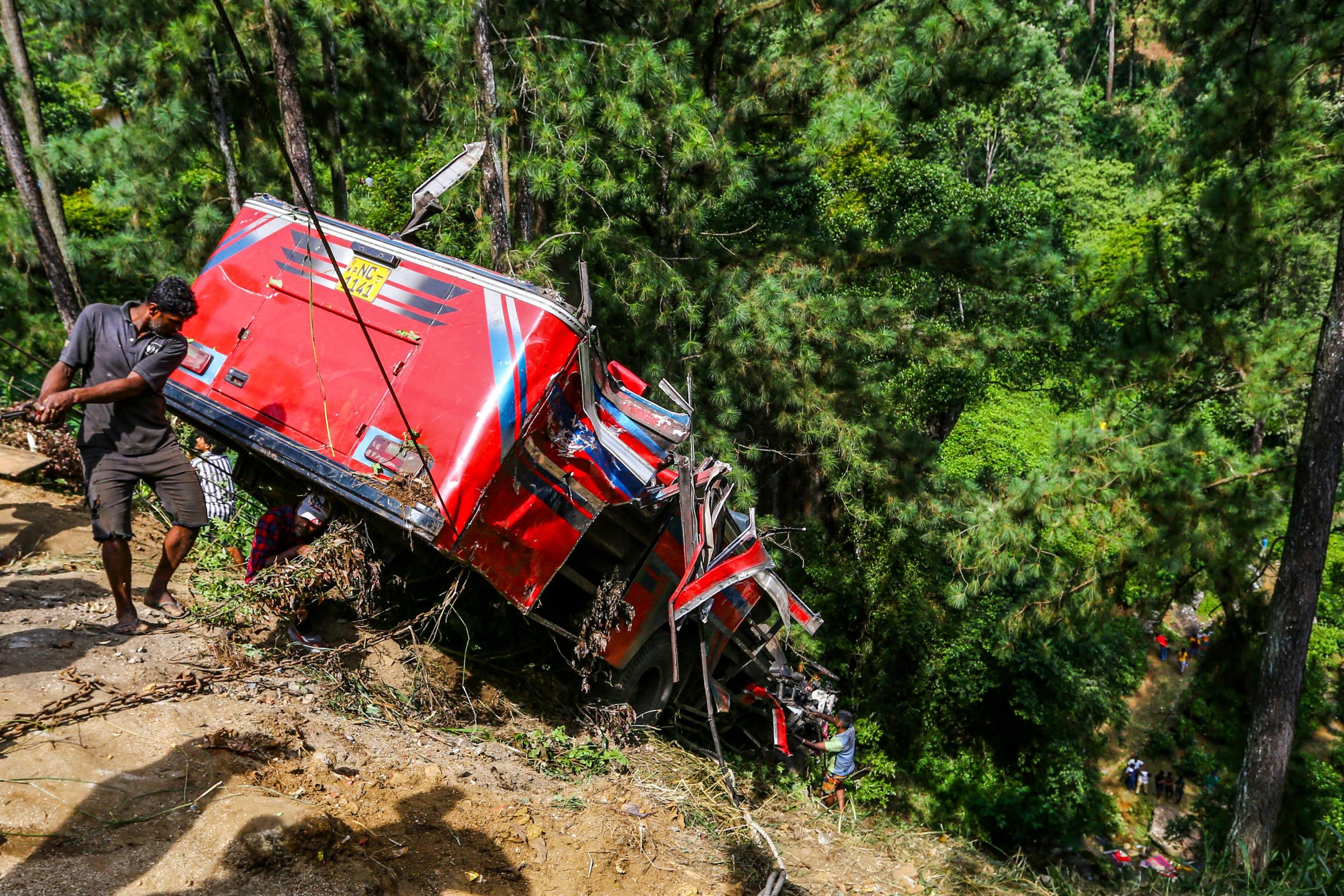 Overcrowded bus carrying pilgrims crashes killing 21 in Sri Lanka