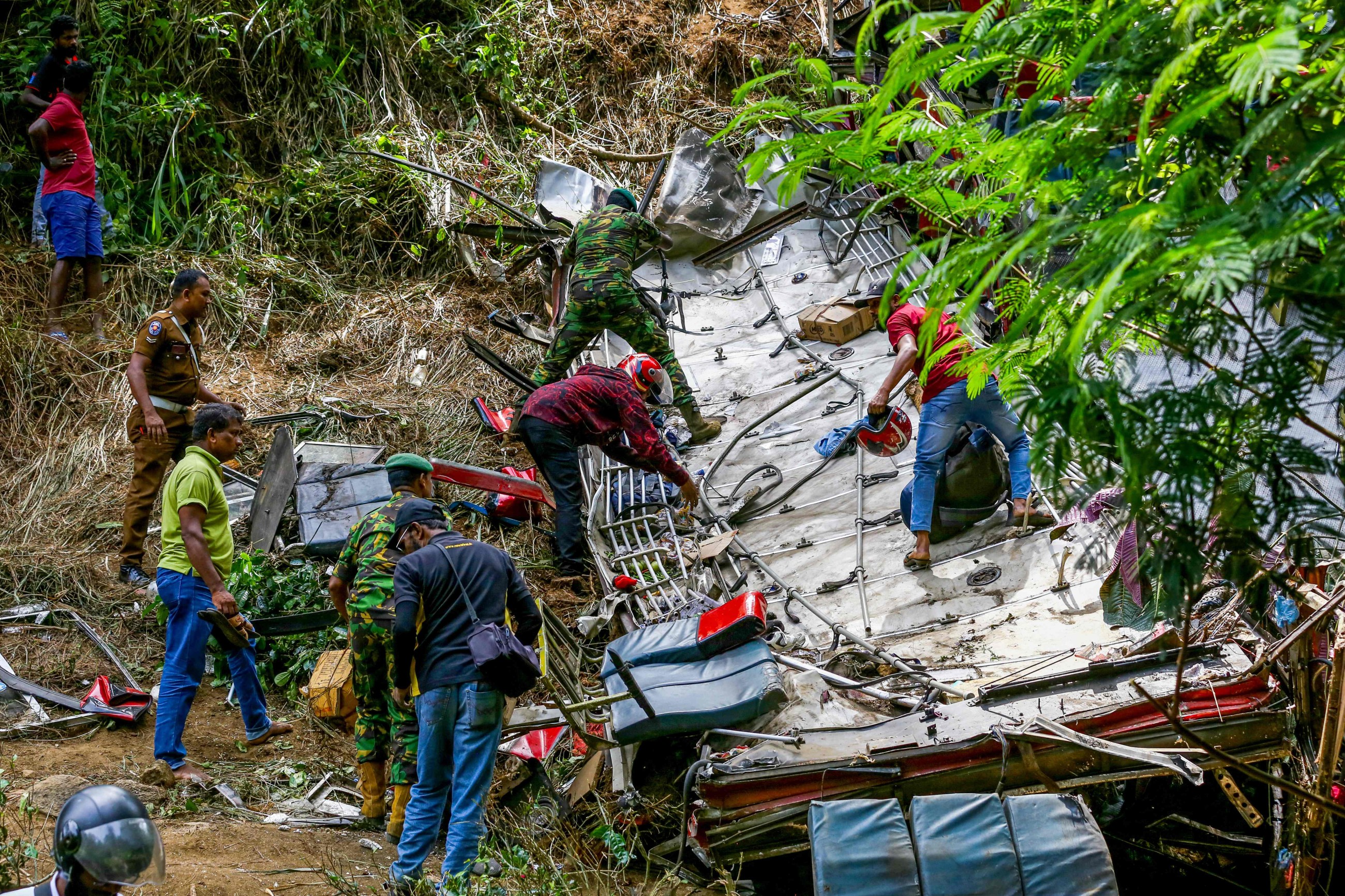 Overcrowded bus carrying pilgrims crashes killing 21 in Sri Lanka