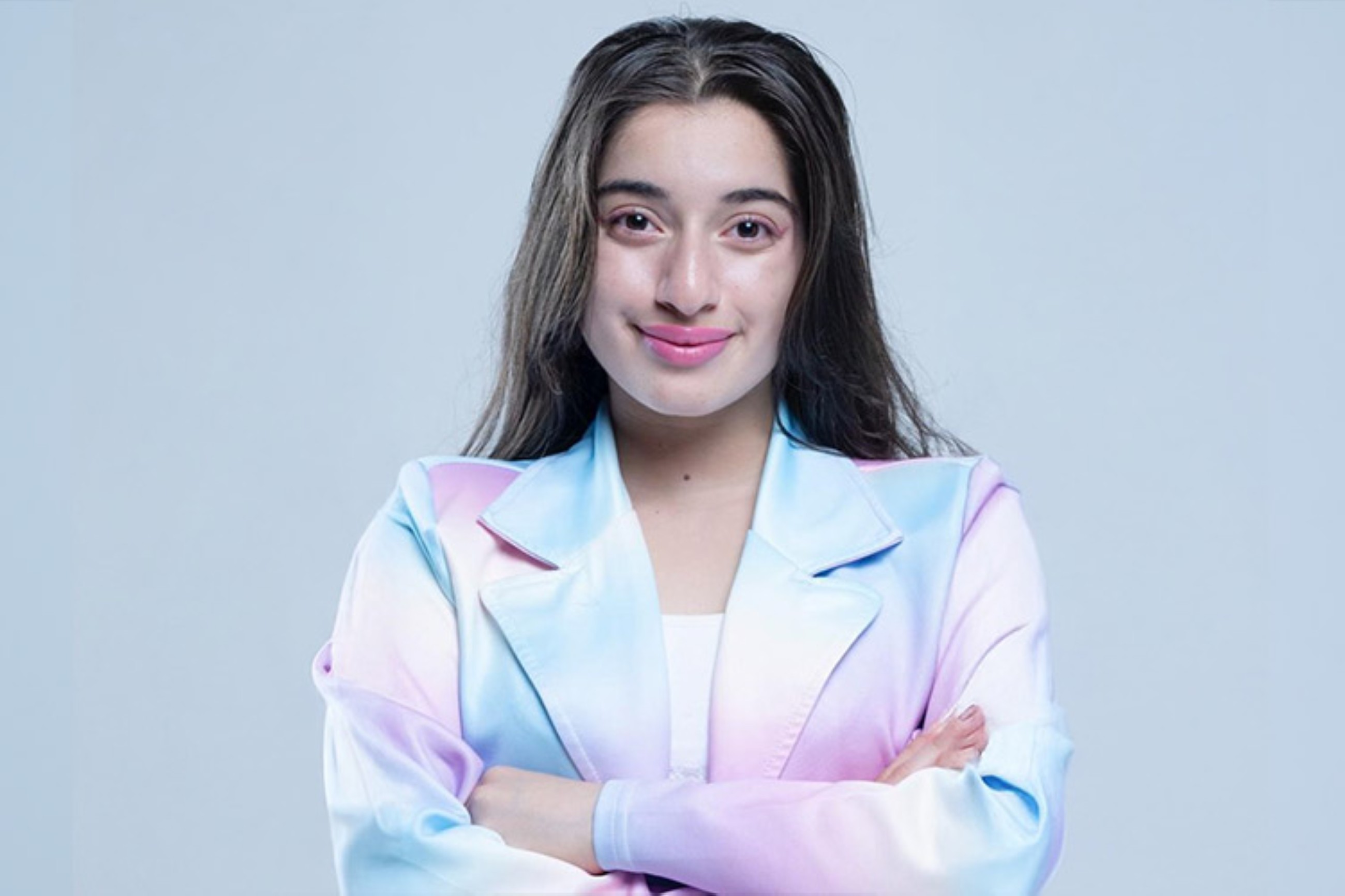 Meet Ayesha Hasan, the youngest author & viral it-girl you’re about to see everywhere — Gen Z’s next big thing 