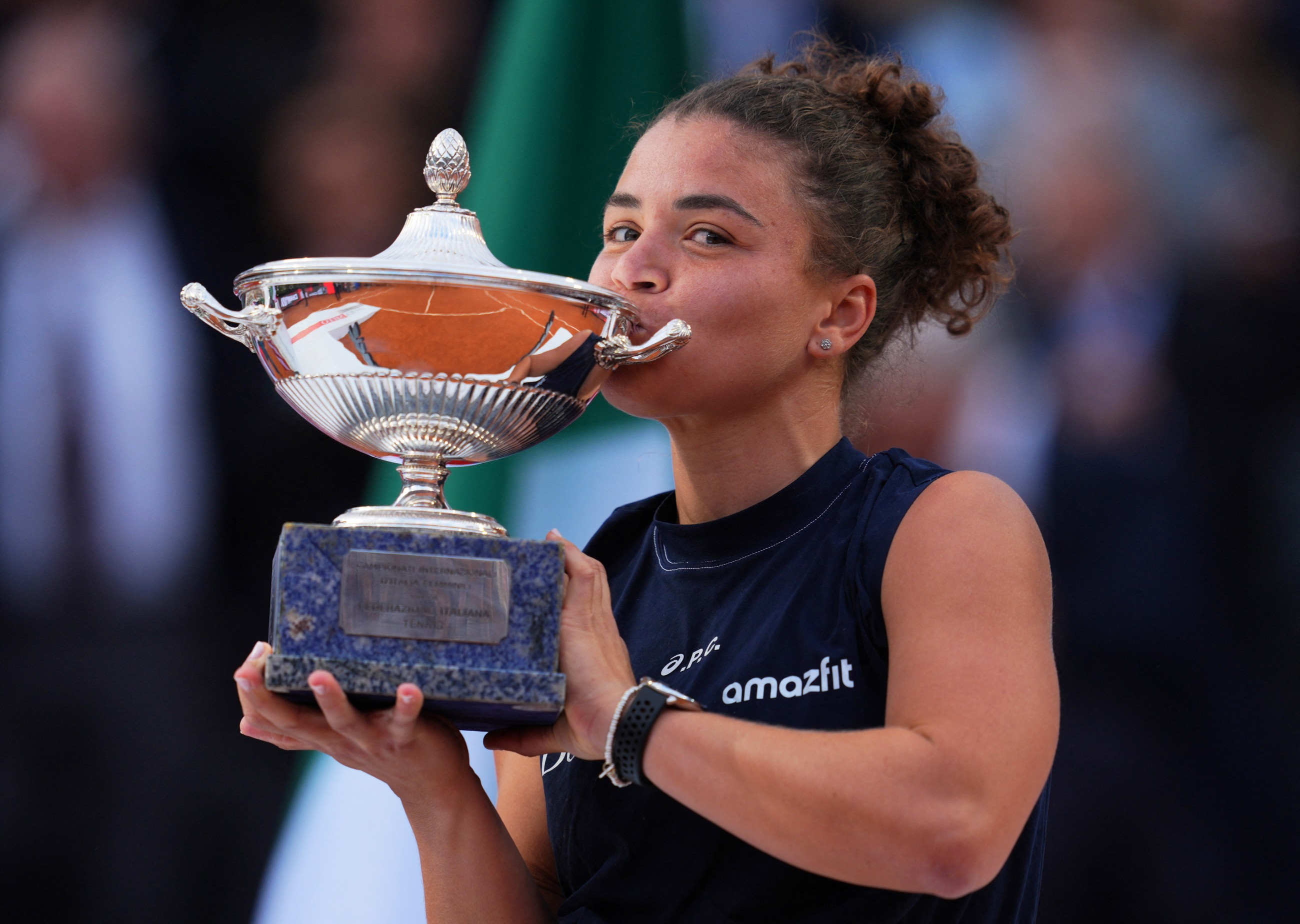 Paolini becomes first home player in 40 years to win Italian Open title