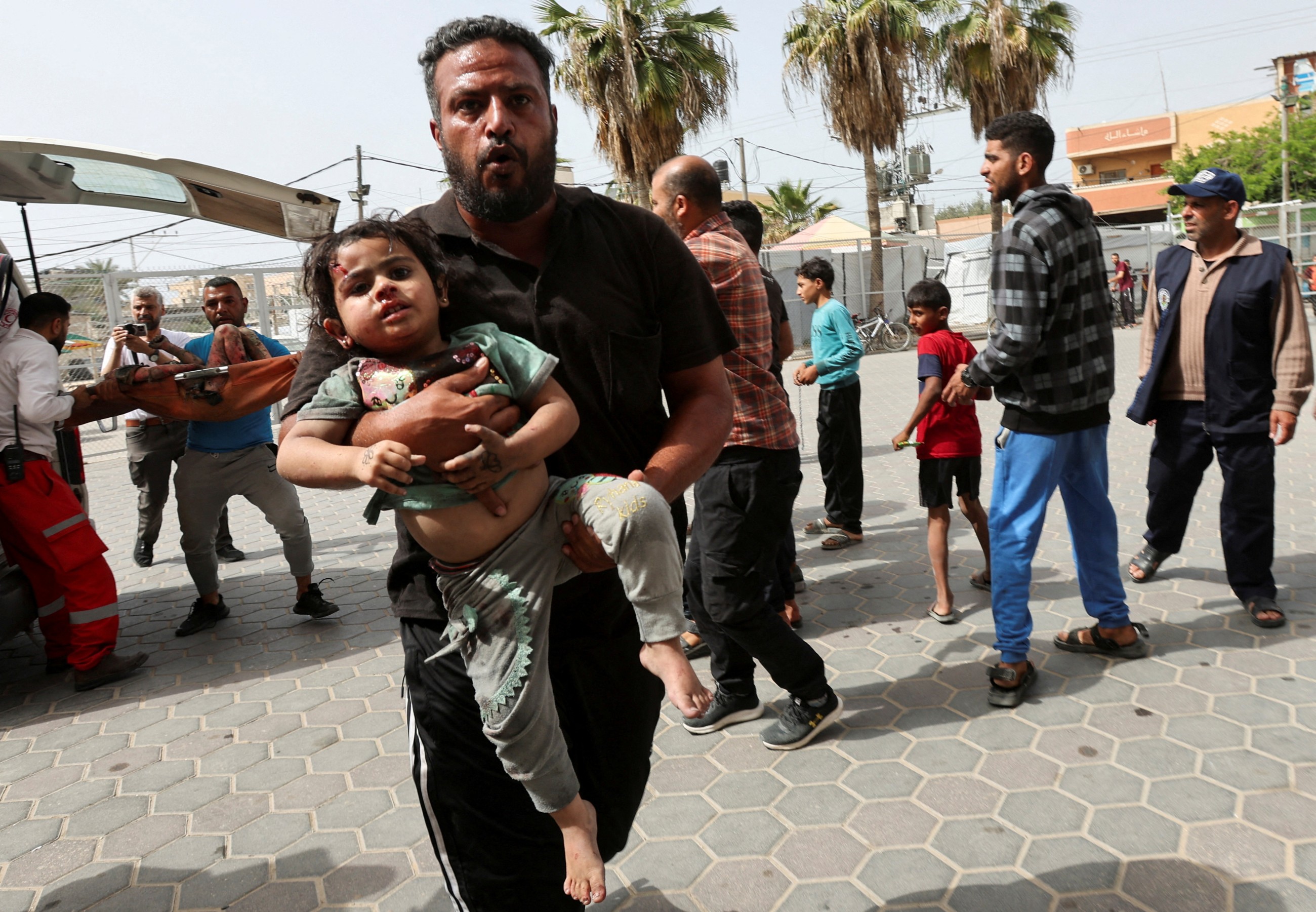 Gaza ceasefire talks resume as Israeli strike kills over 150