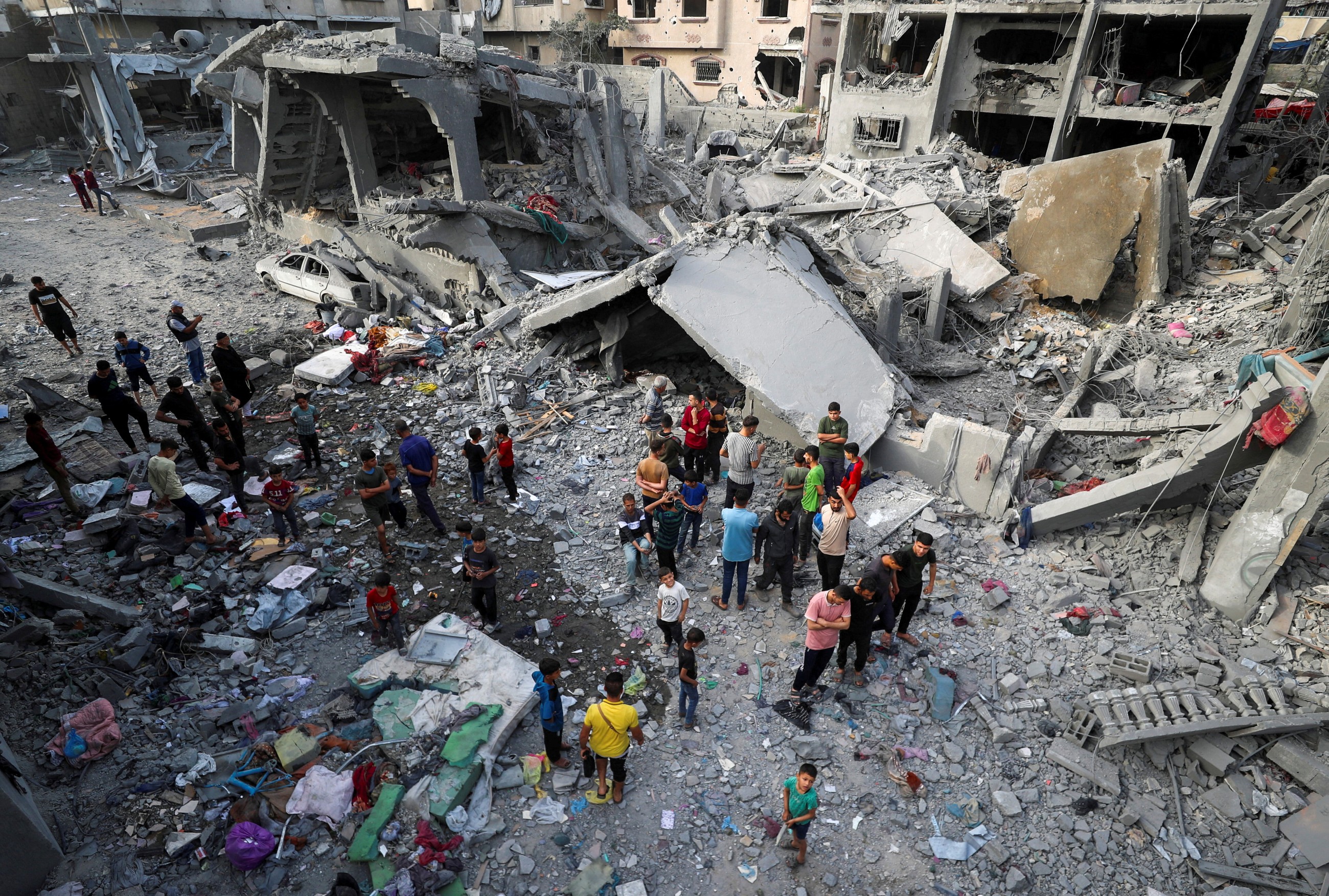Israeli strikes across Gaza overnight kill dozens again