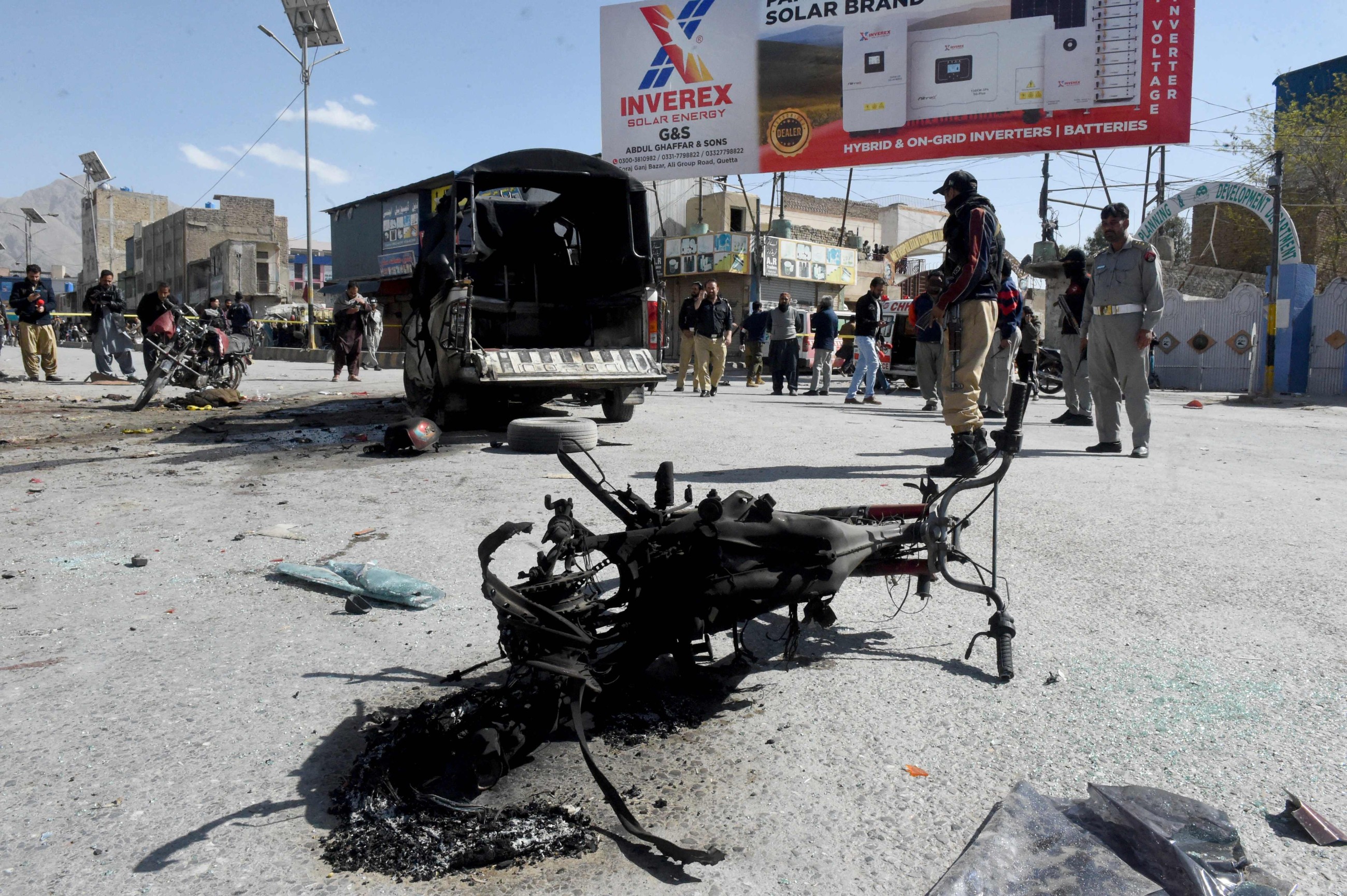 Car bomb kills 4 in Pakistan's southwest