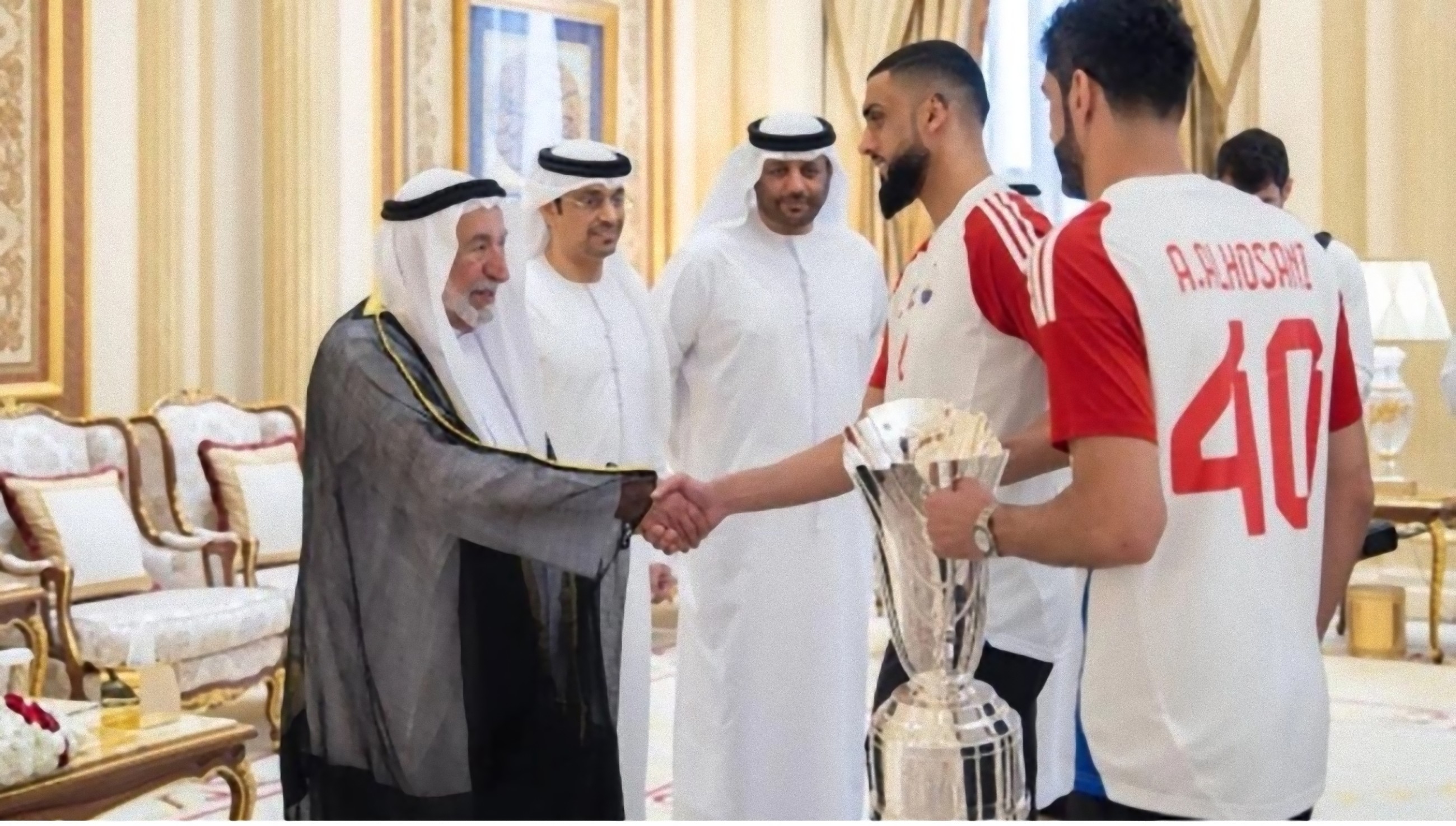 Ruler of Sharjah receives Sharjah FC team, awards them Dhs20 million