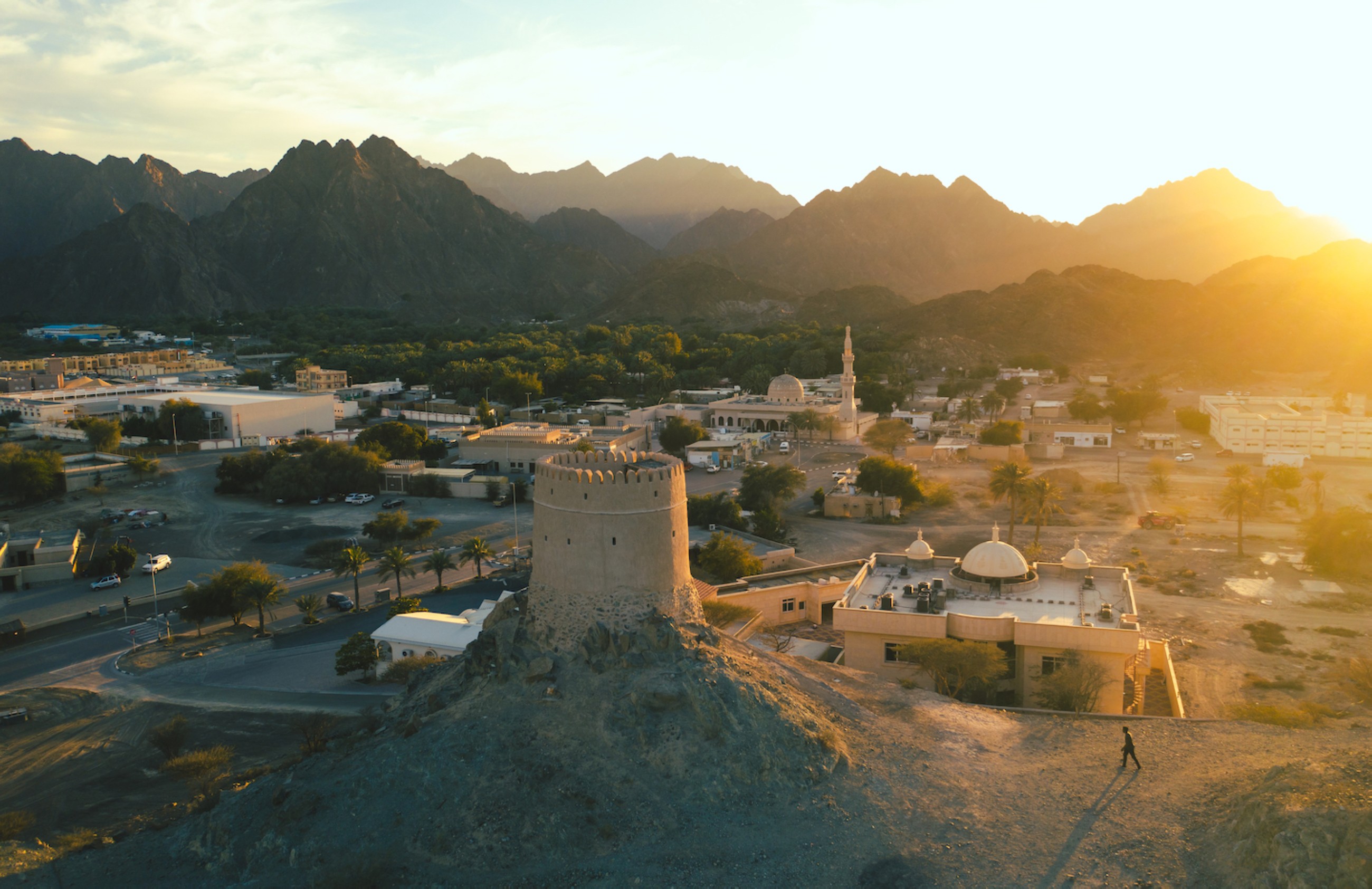 UAE National Guard evacuates 3 injured people from Hatta Mountains