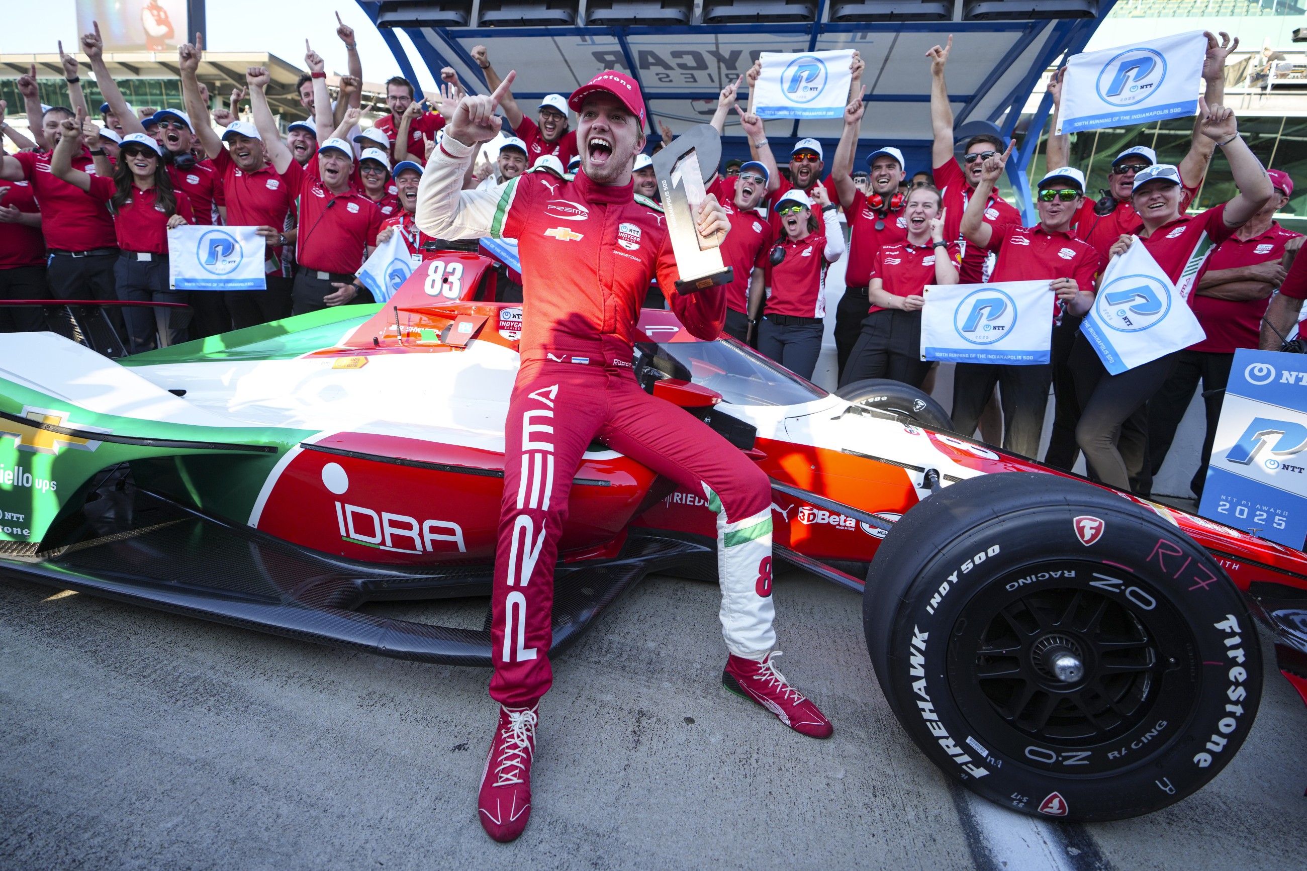 Indy 500 announces first grandstand sellout since 2016 with 350,000 expected for the race on Sunday