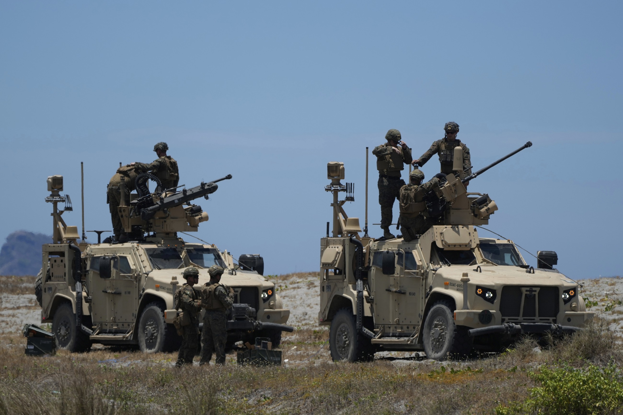 US, Philippines conduct drills in waters near South China Sea