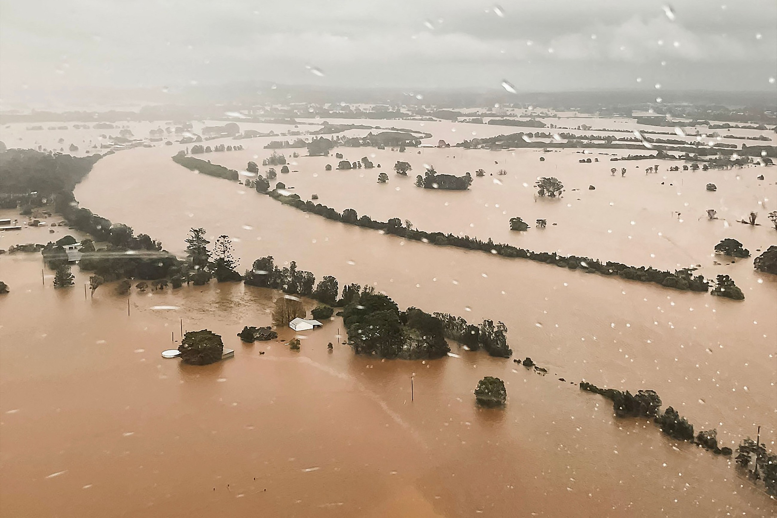 3 dead after torrential rain ravages rural towns in Australia