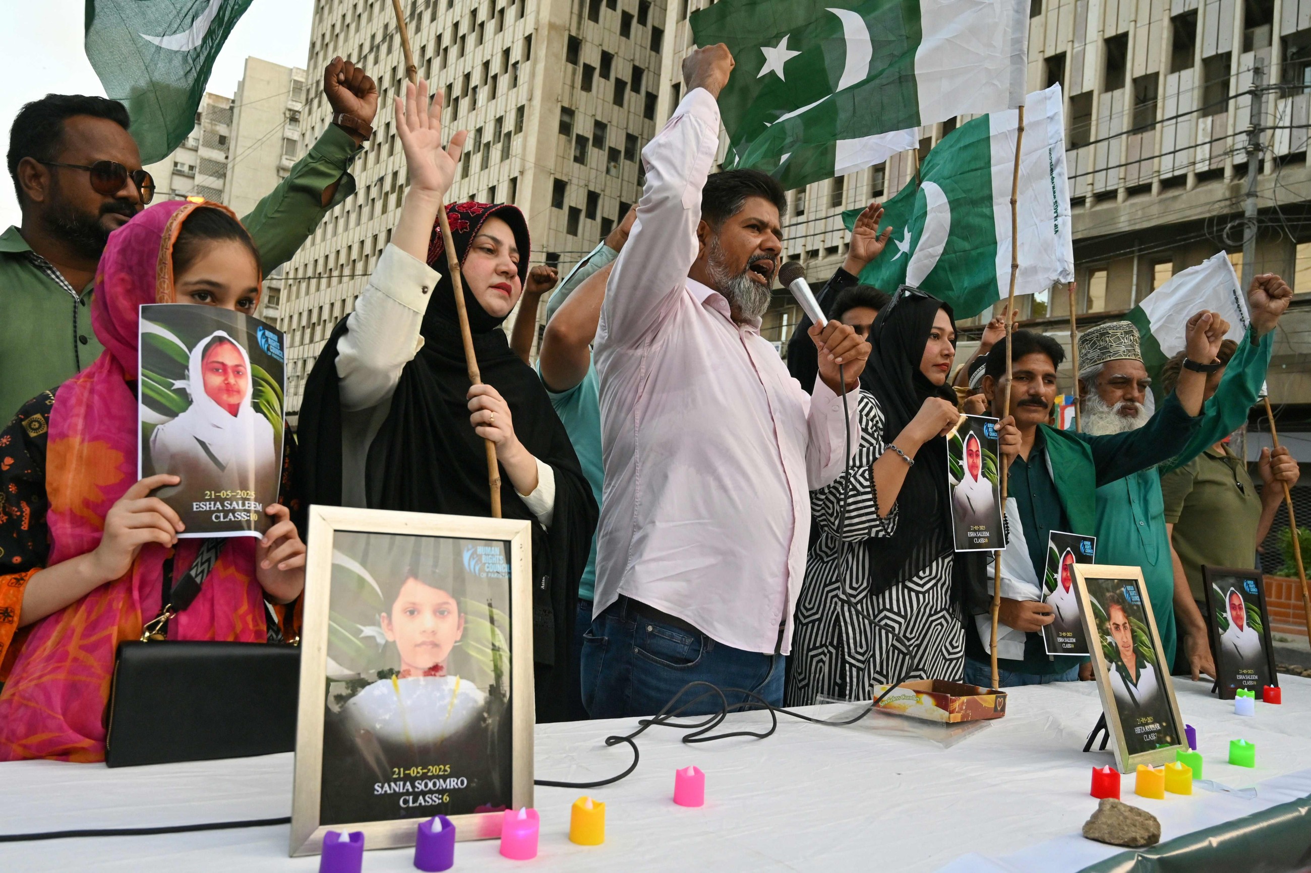 3 students, soldiers killed in Pakistan school bus bombing are buried