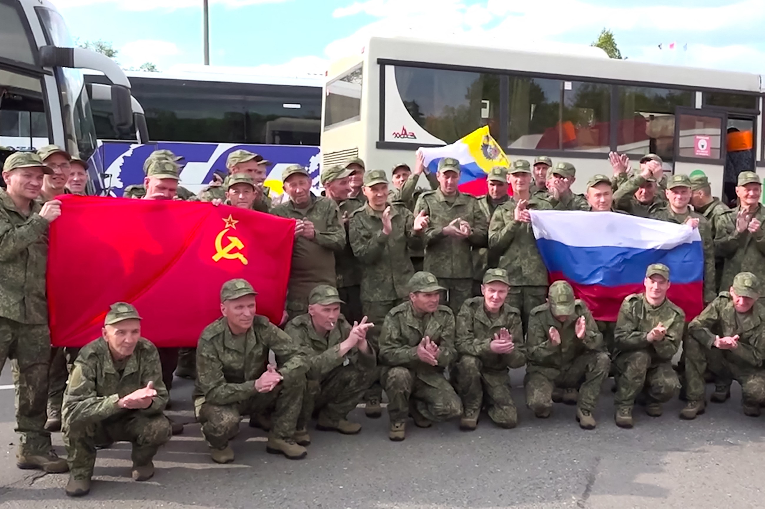 Russia, Ukraine each free first 390 prisoners in start of war's biggest swap