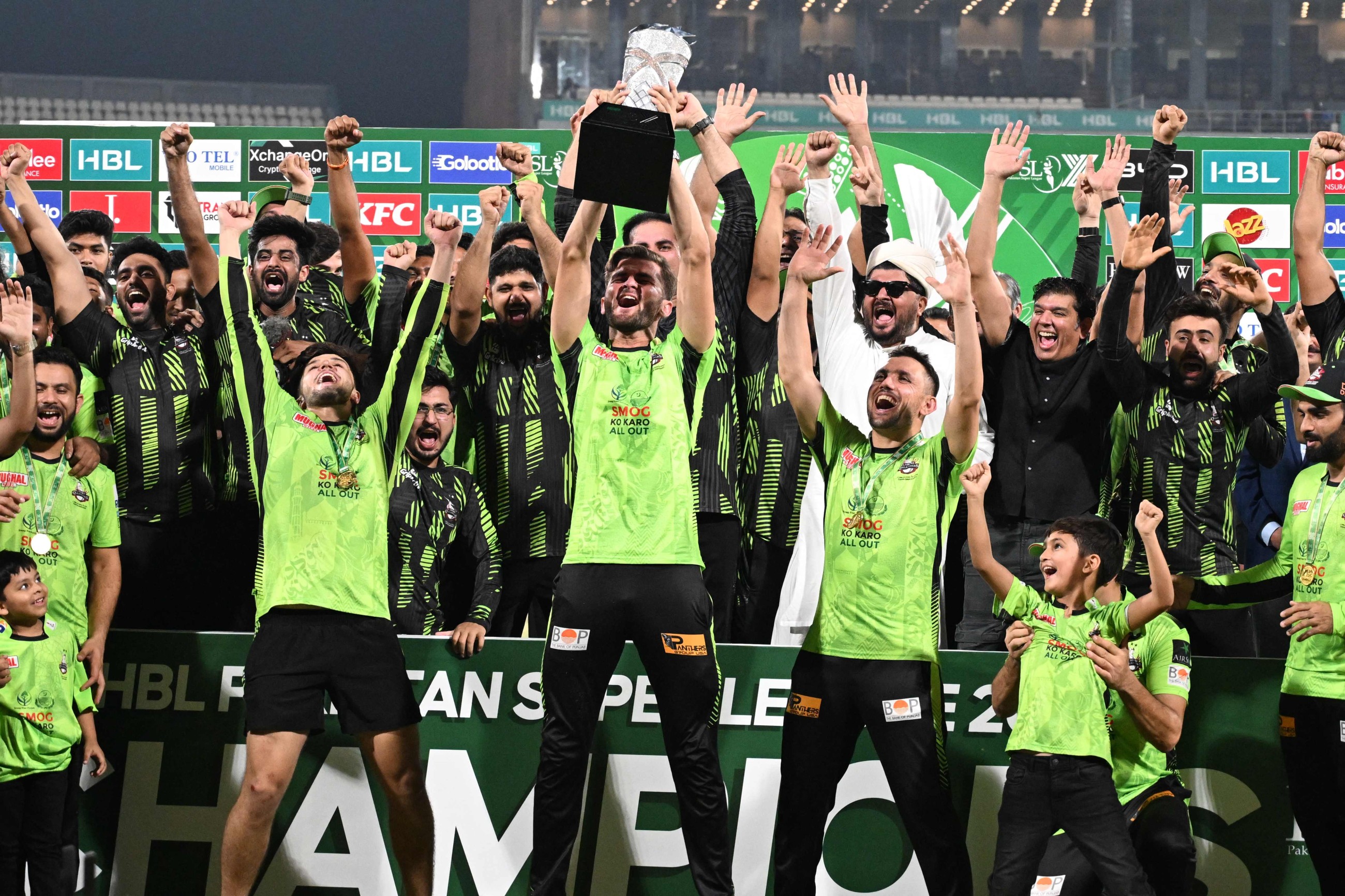 Journeyman Raza blasts Lahore Qalandars to PSL title