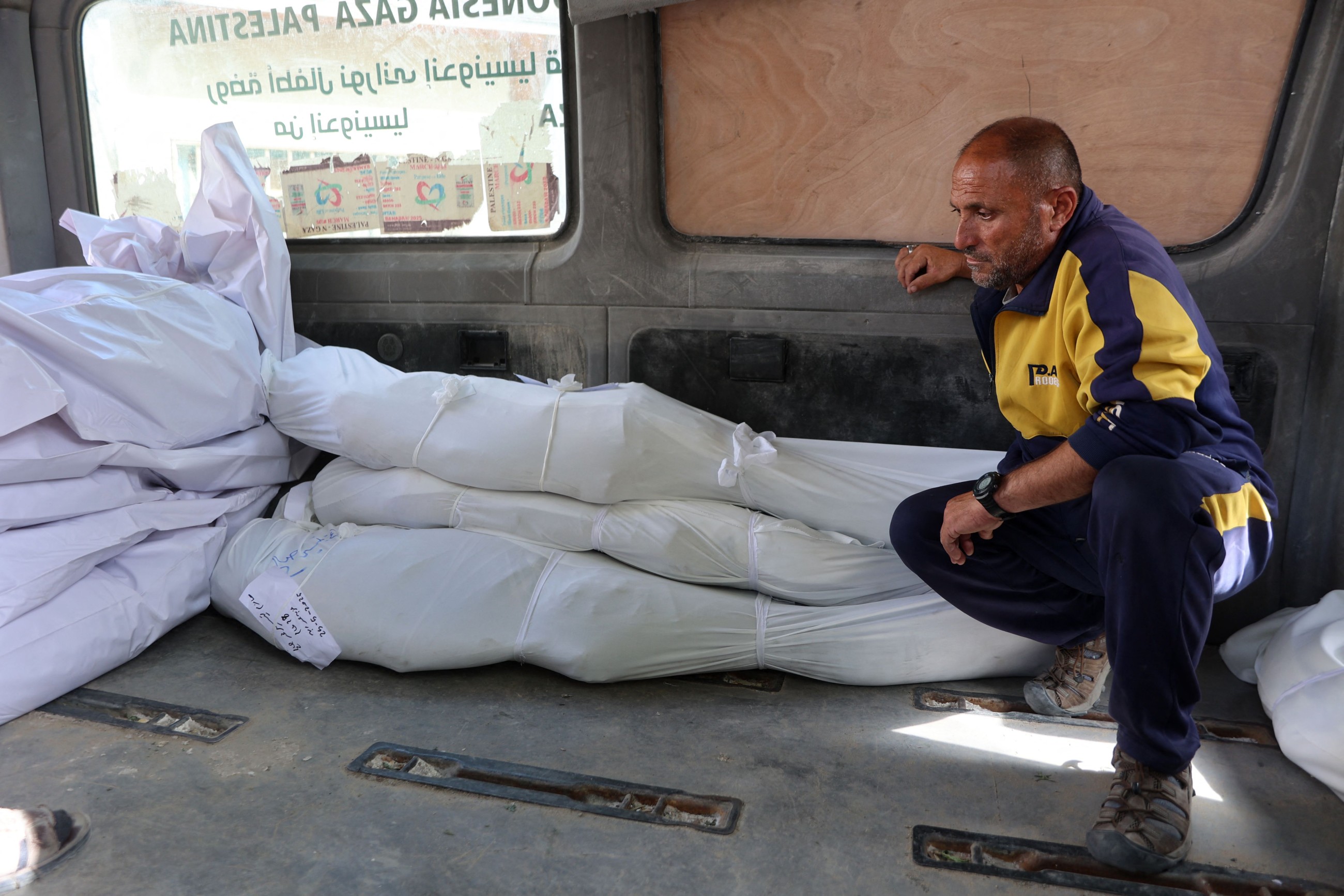 Head of US-backed Gaza aid foundation quits as further Israeli airstrikes kill dozens