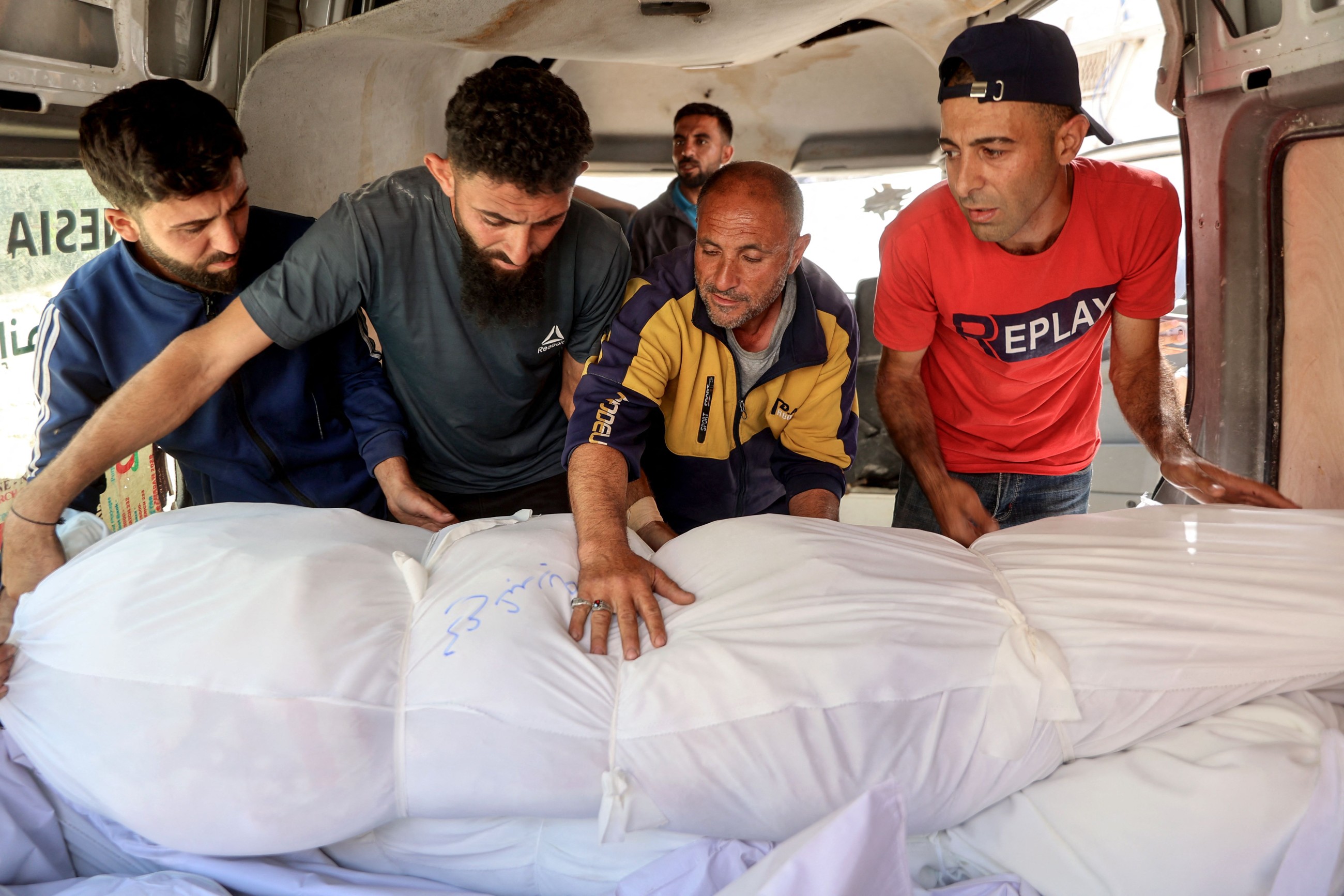Head of US-backed Gaza aid foundation quits as further Israeli airstrikes kill dozens