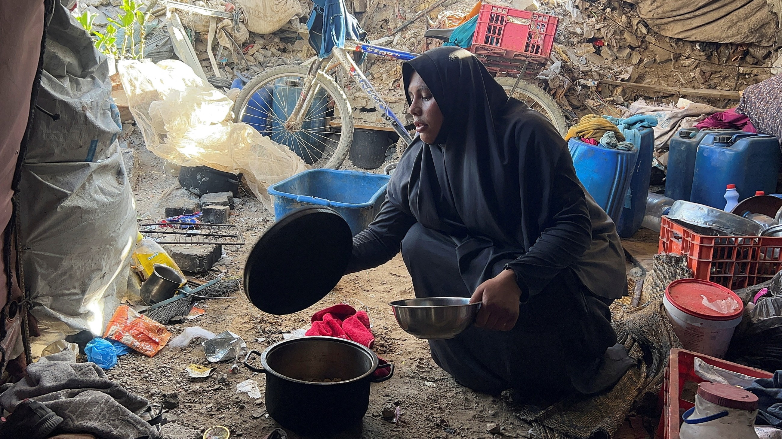 Israeli strikes in Gaza Strip kill 52