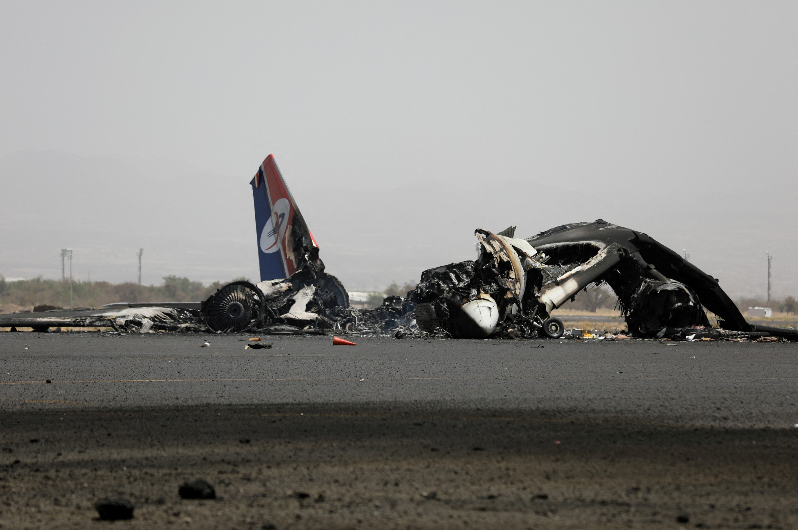 Israel destroys last plane at Yemen’s airport