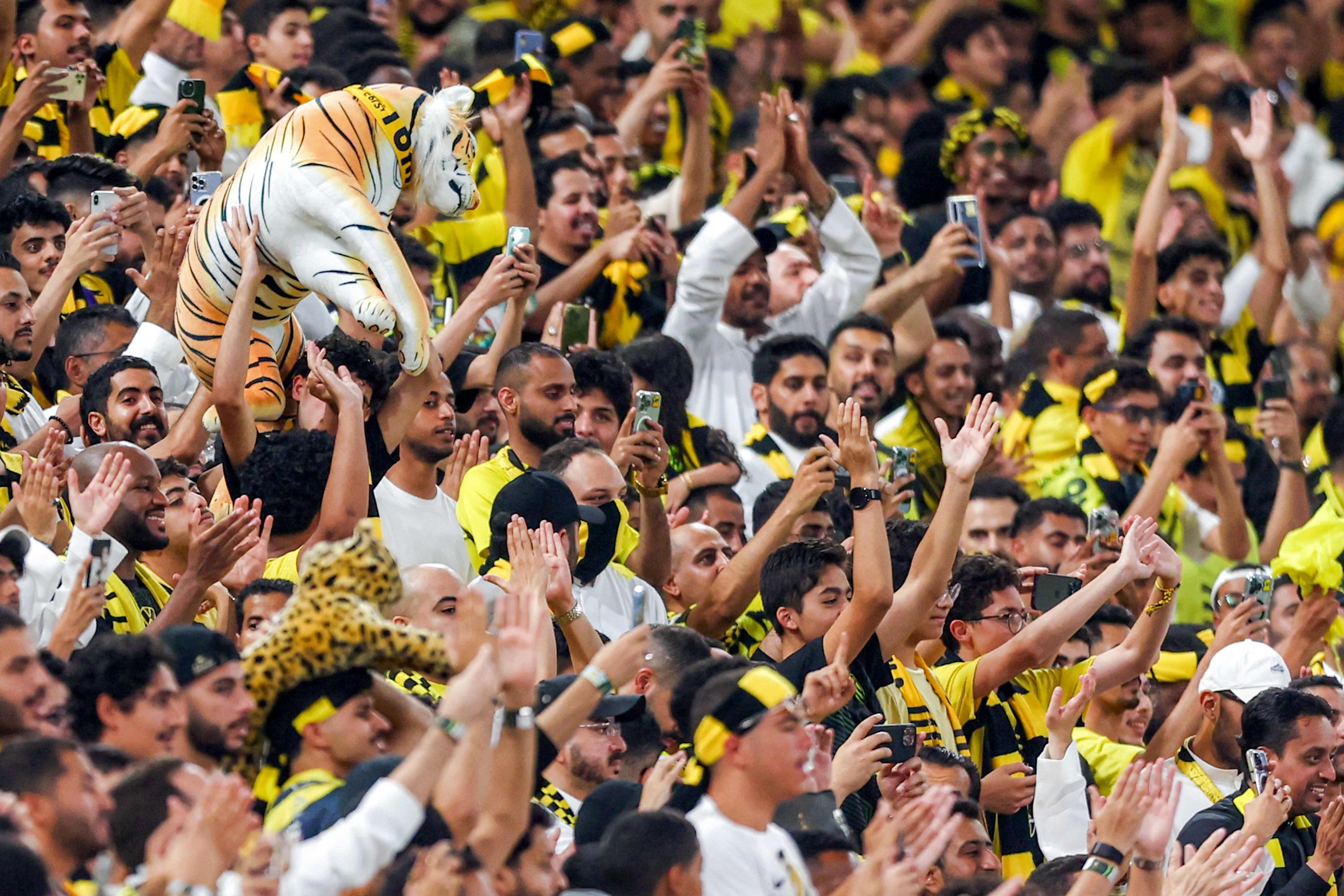 Karim Benzema leads Al-Ittihad to thrilling Saudi Cup win and domestic double