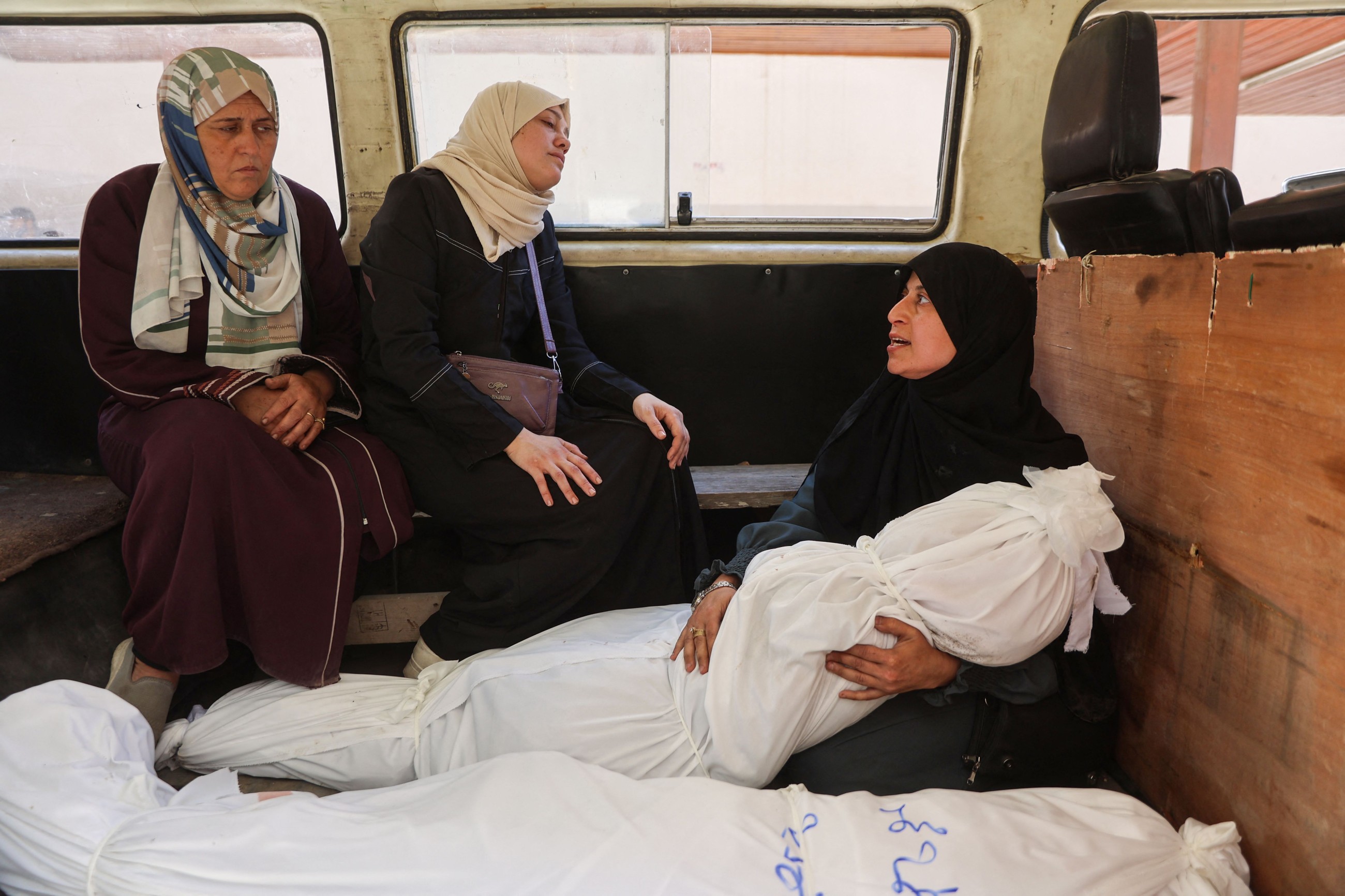 Israeli forces kill 27 more Palestinians in Gaza