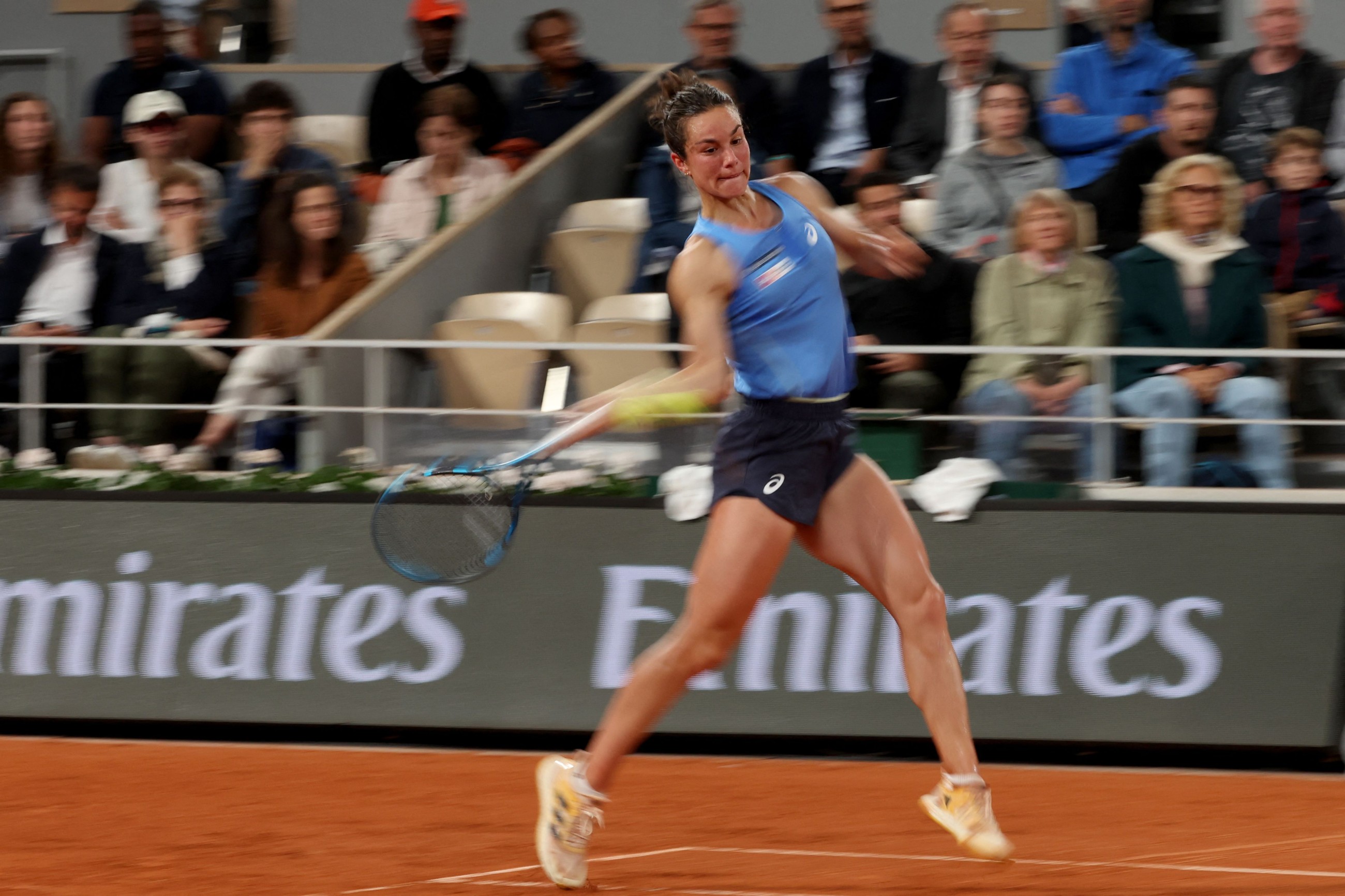 Boisson stuns Andreeva to continue dream French Open run, Sinner breezes past Bublik