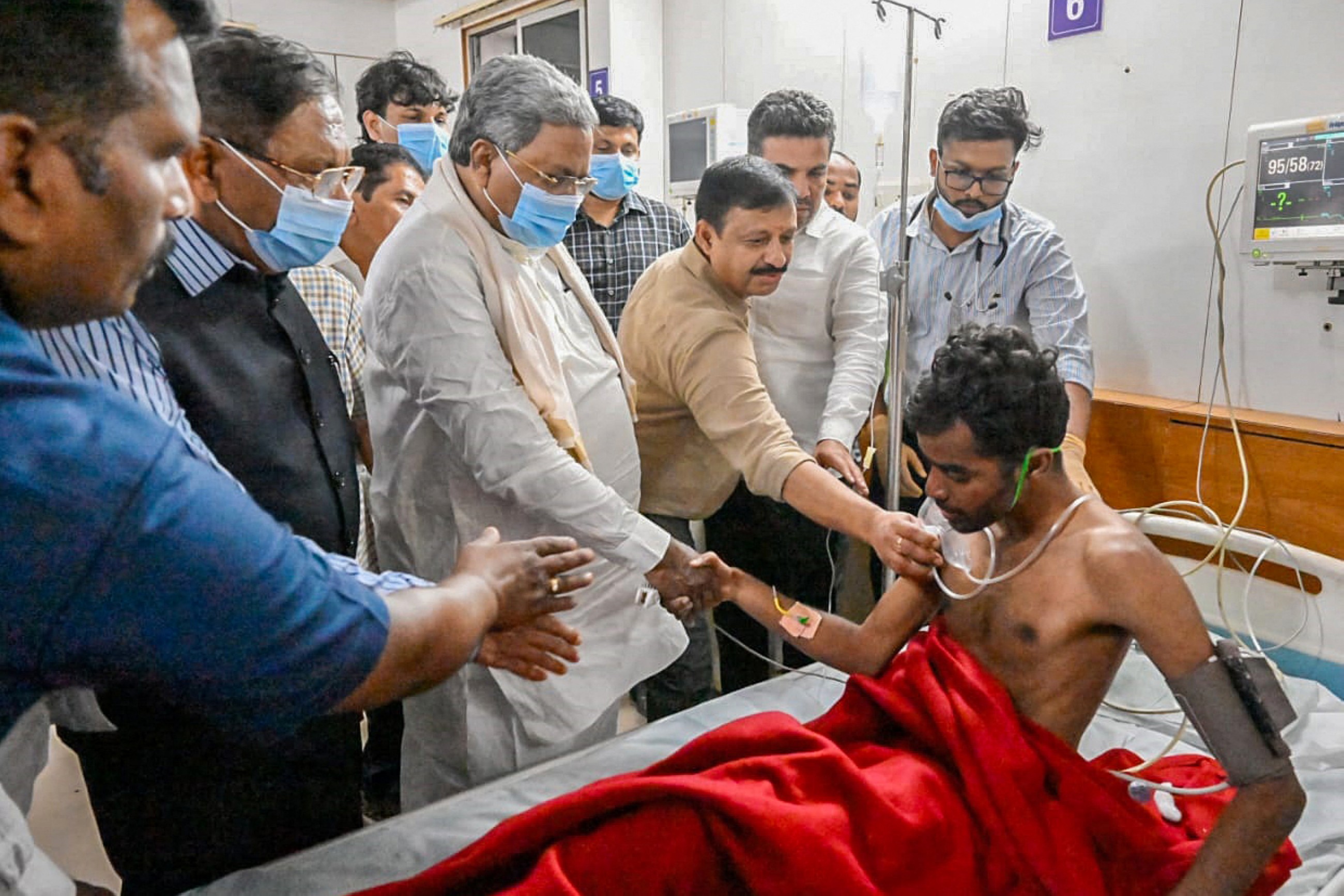 Royal Challengers Bengaluru offer cash help after deadly cricket stampede