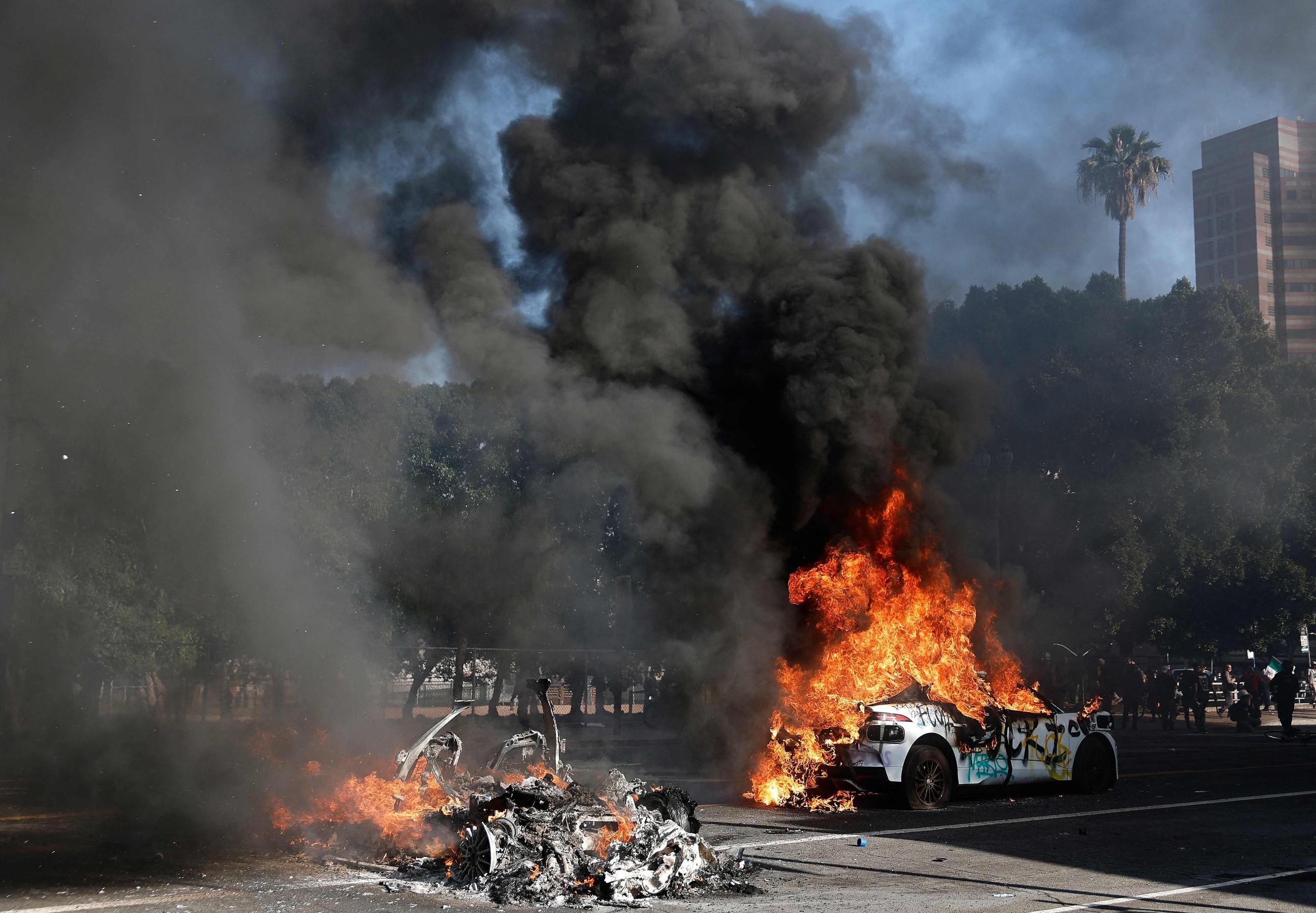 Protests intensify in Los Angeles after Trump deploys hundreds of National Guard troops