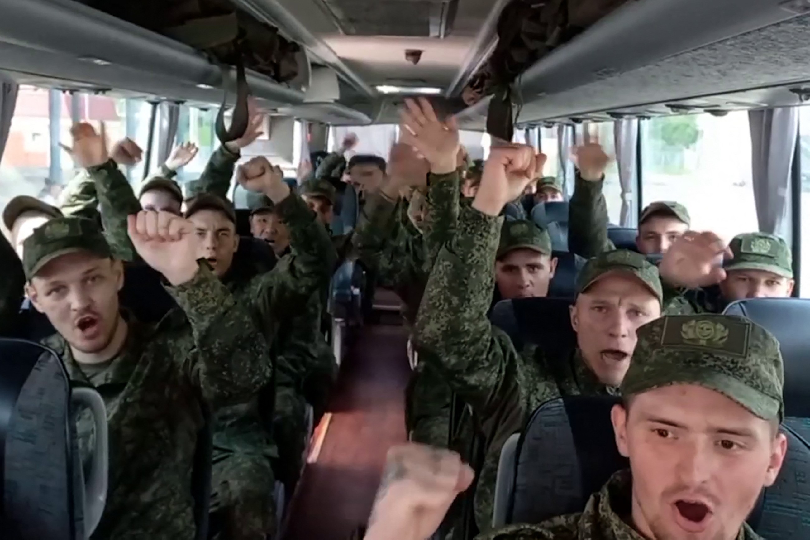 Russia and Ukraine exchange group of younger and wounded prisoners of war