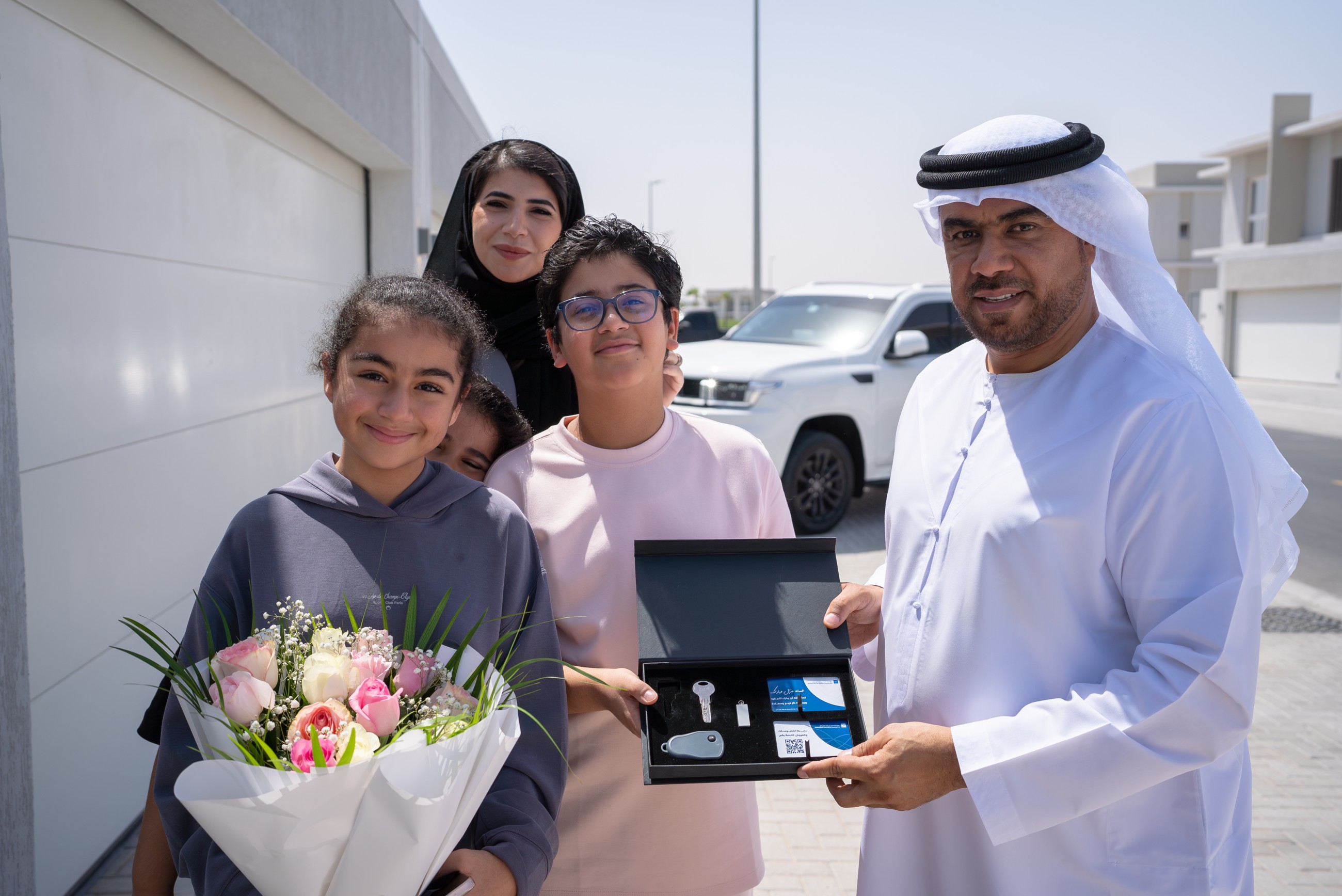 Dubai begins handing over units of Al Khawaneej 1050 Villas Complex to Emirati families