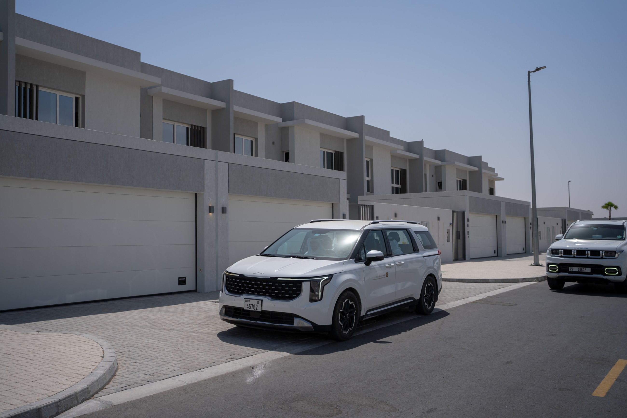 Dubai begins handing over units of Al Khawaneej 1050 Villas Complex to Emirati families
