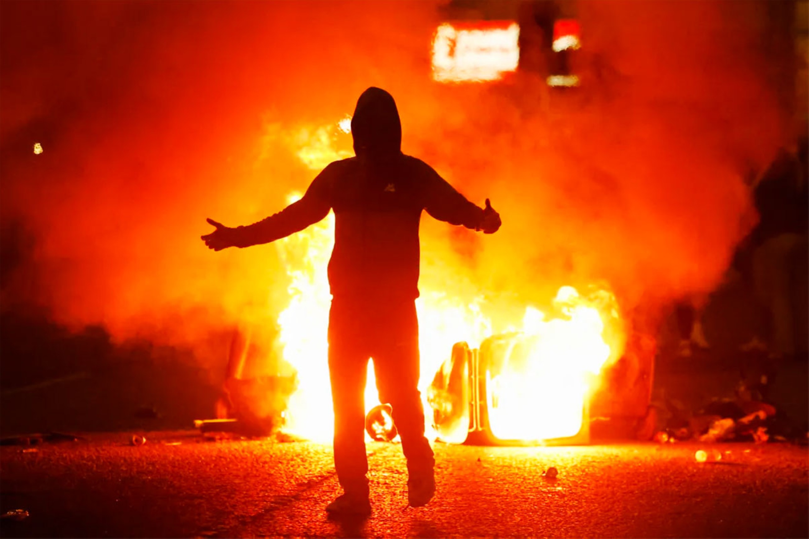 Anti-immigrant violence rocks Northern Ireland town