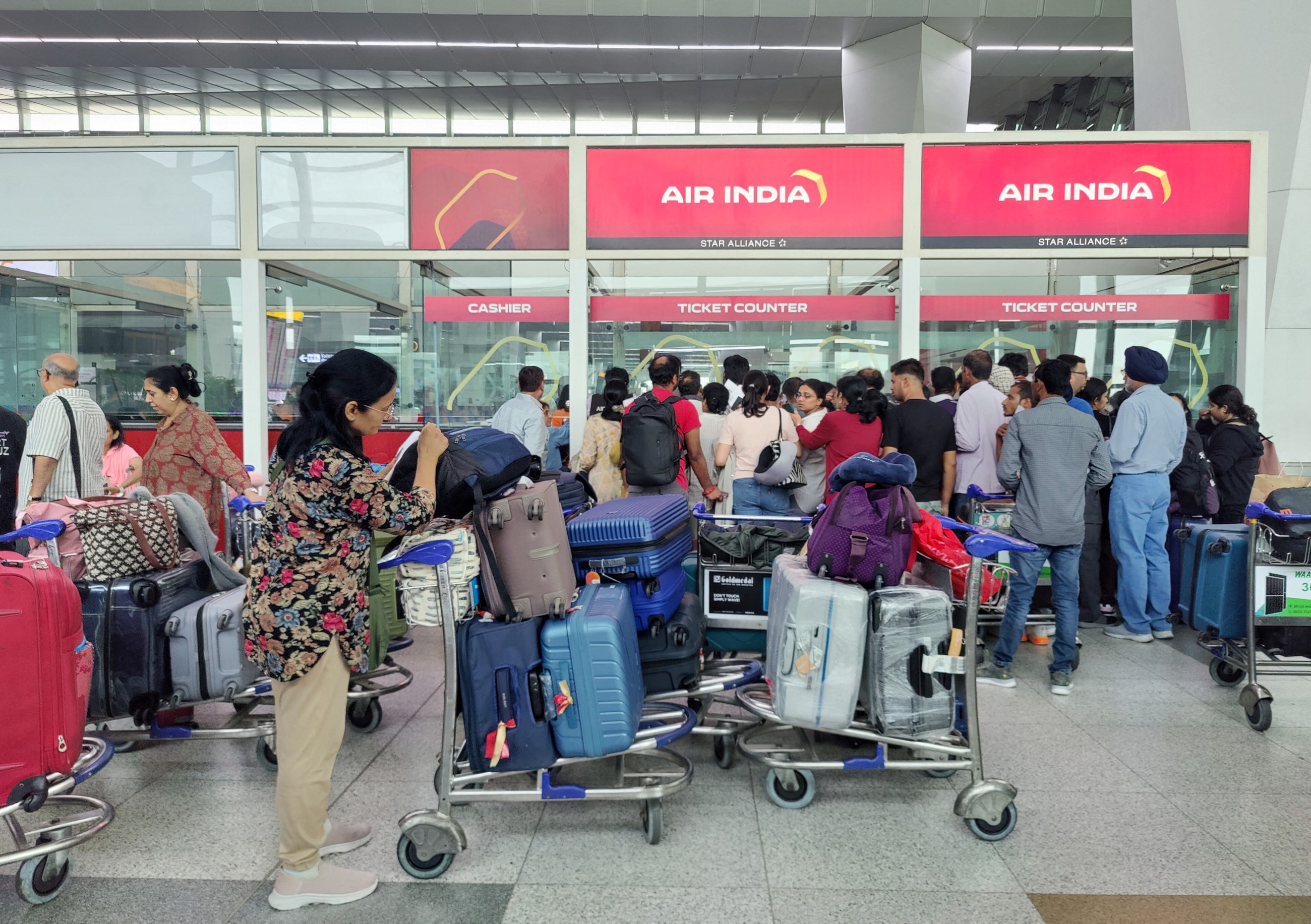 Airlines halt many Middle East flights after Israel hits Iran