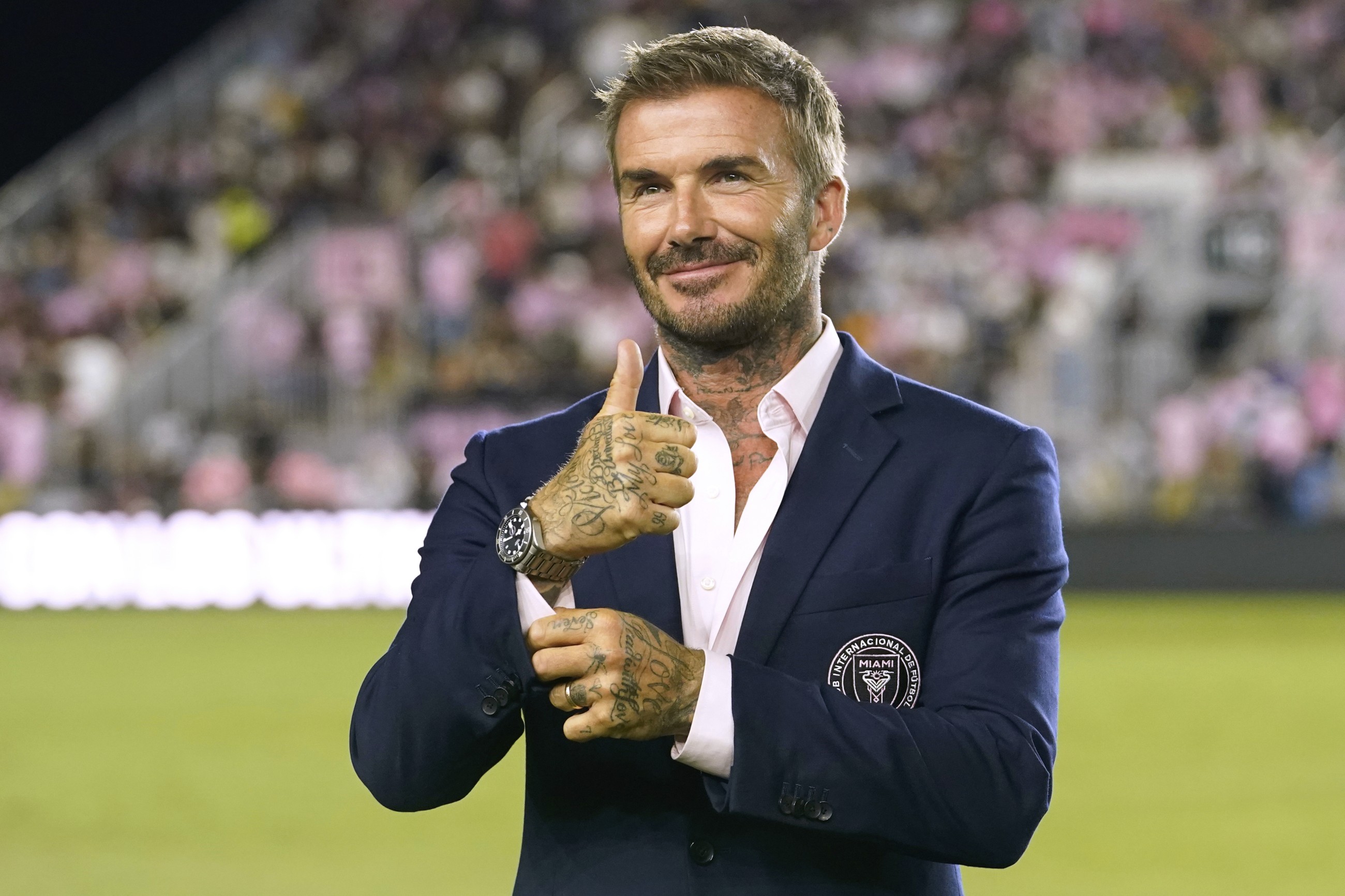 David Beckham and Gary Oldman awarded knighthoods