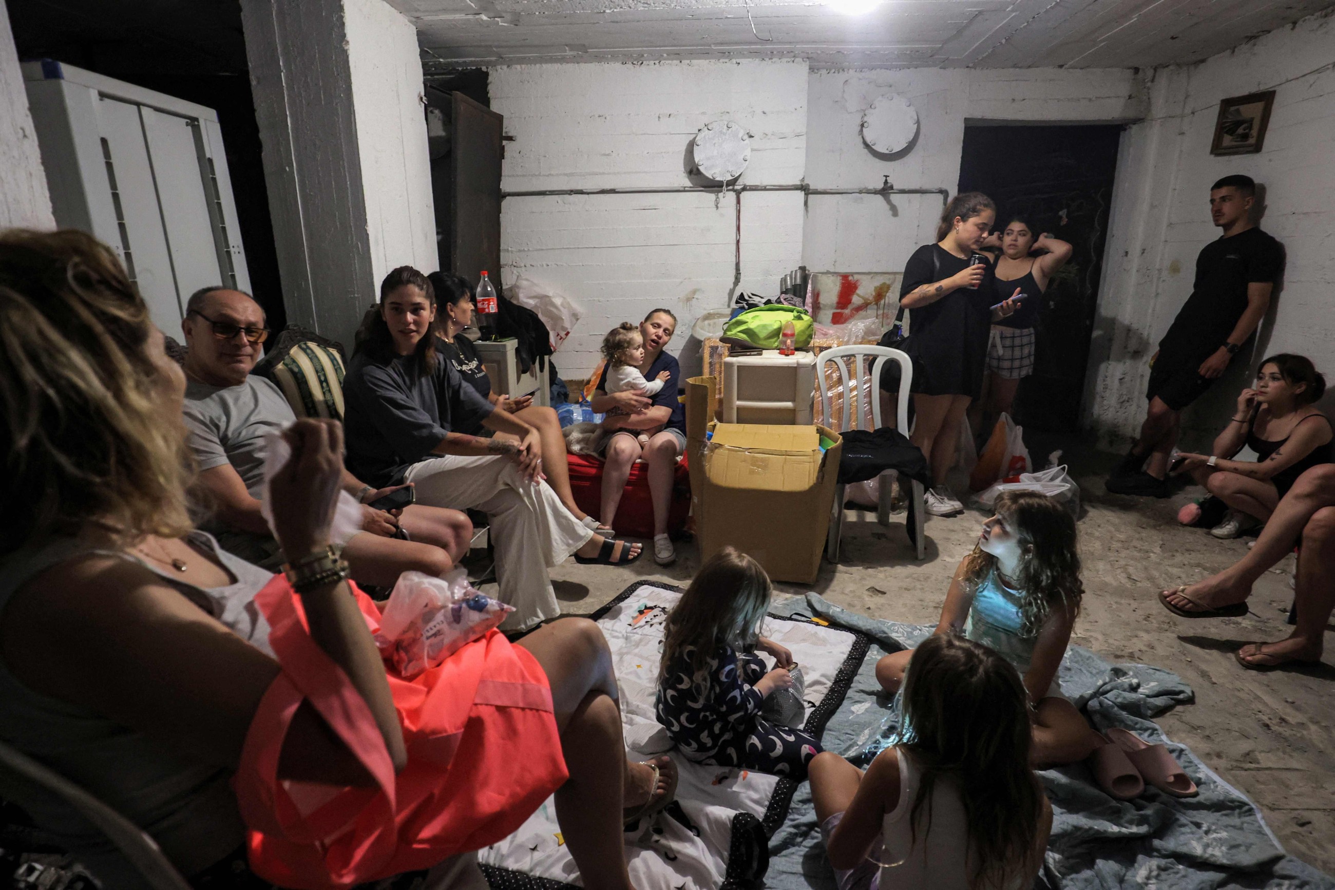 40,000 tourists stranded in Israel as missiles fly, planes grounded