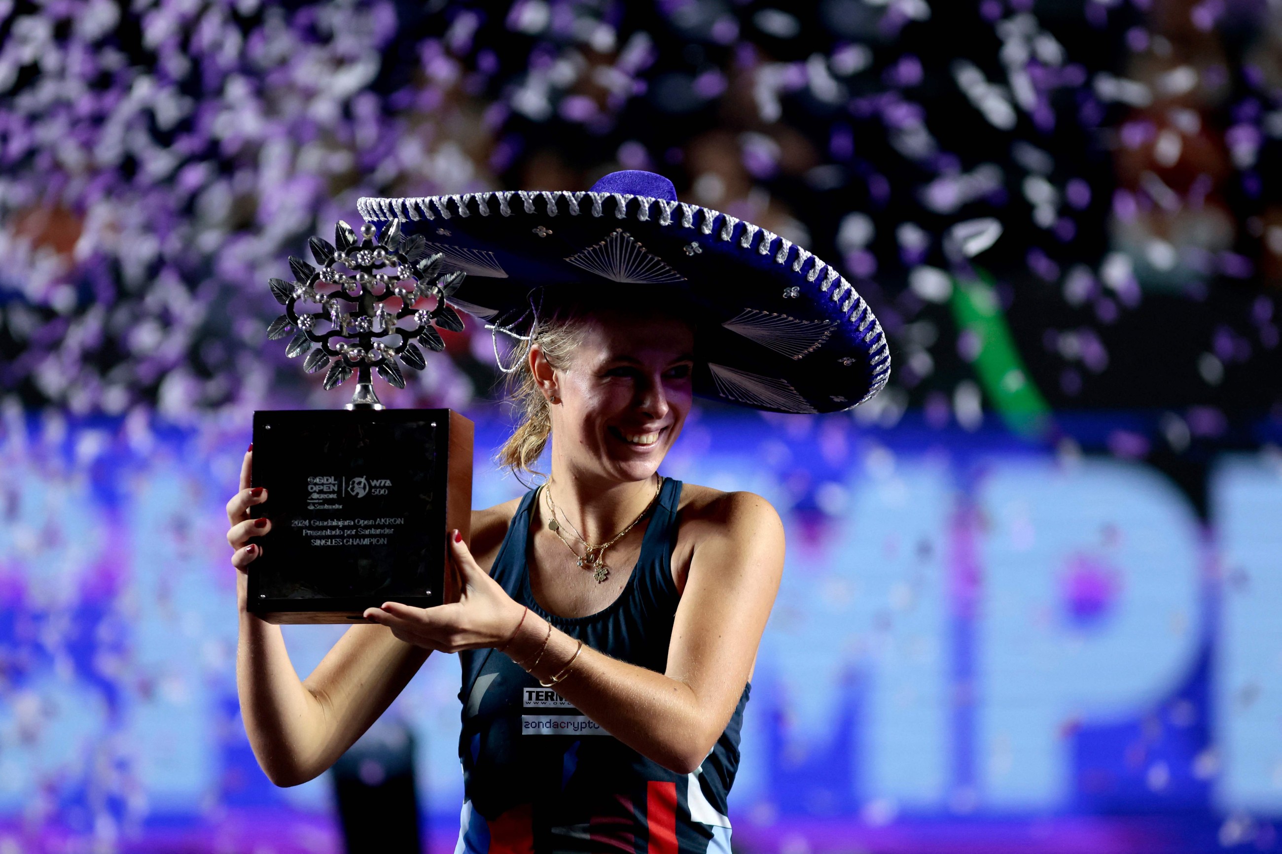 Frech stuns sixth-seed Andreeva, lucky loser Jabeur powers through