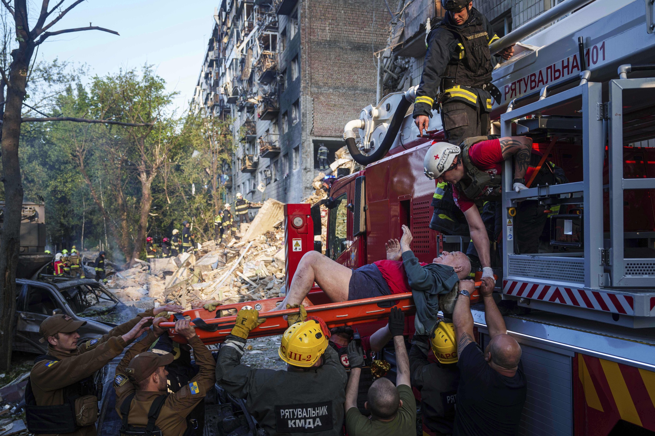 14 killed in Kyiv after Russian drone, missile attack