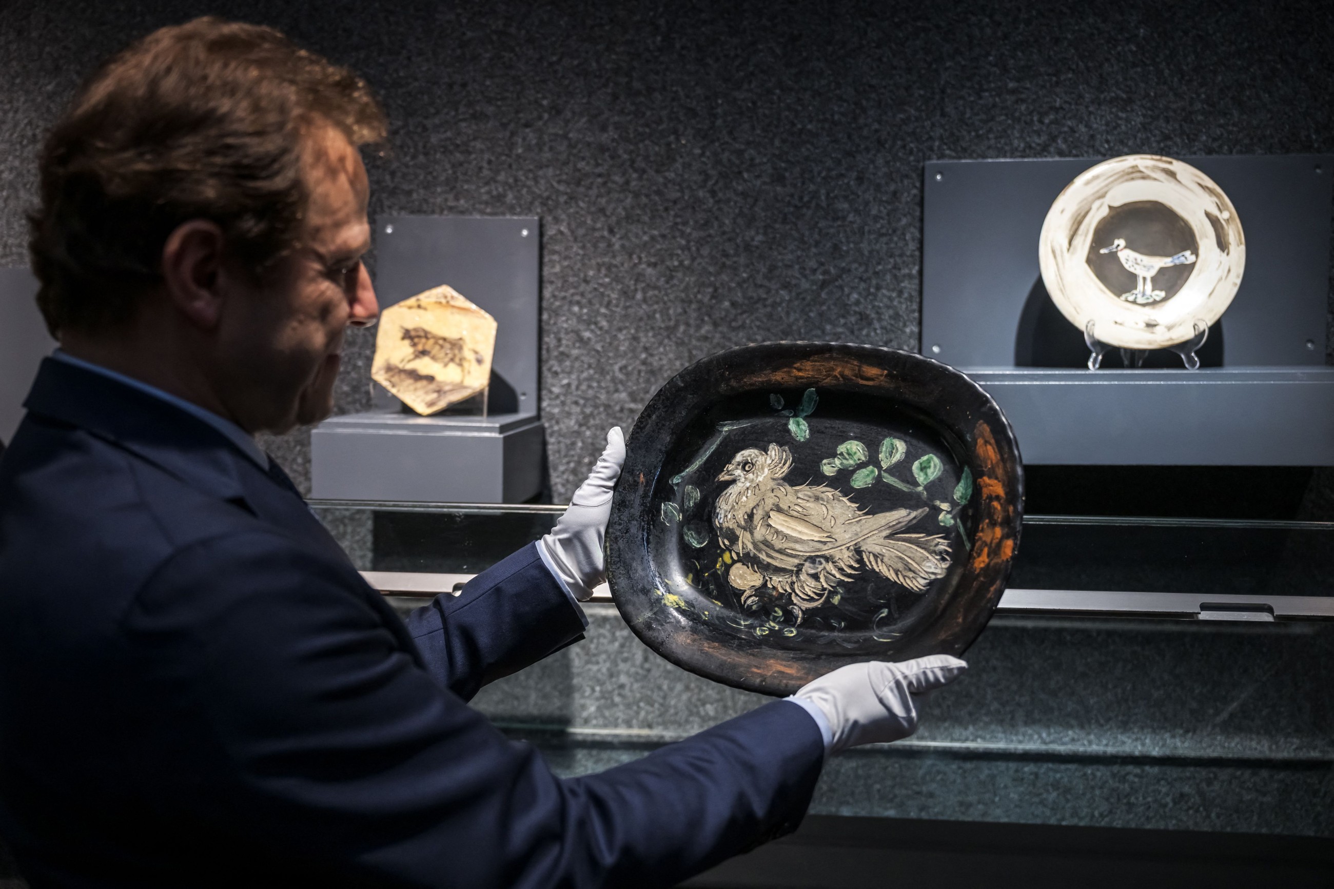 Picasso on a plate: unseen ceramics up for auction