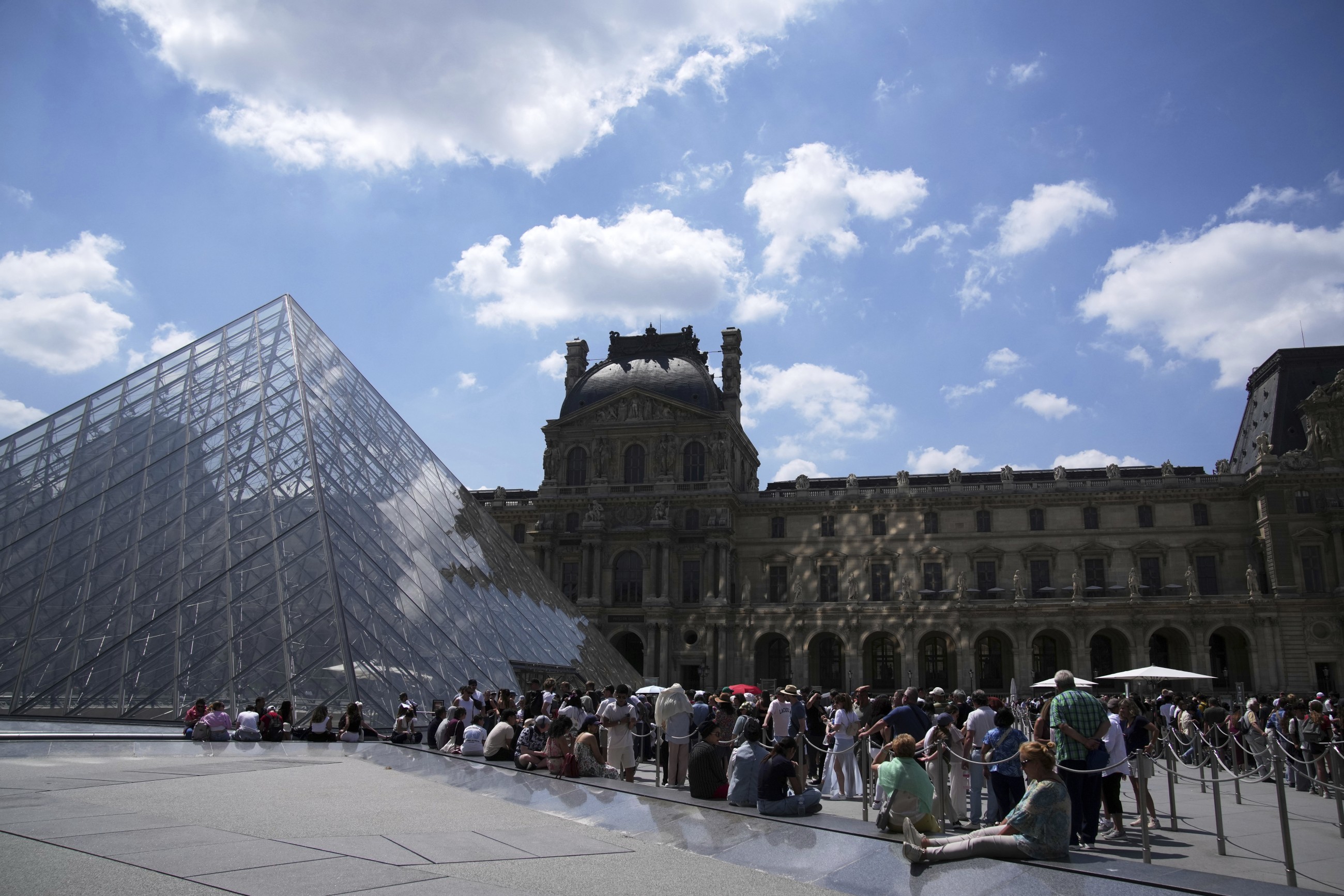 The world’s most-visited museum, the Louvre, shuts its doors on mass tourism