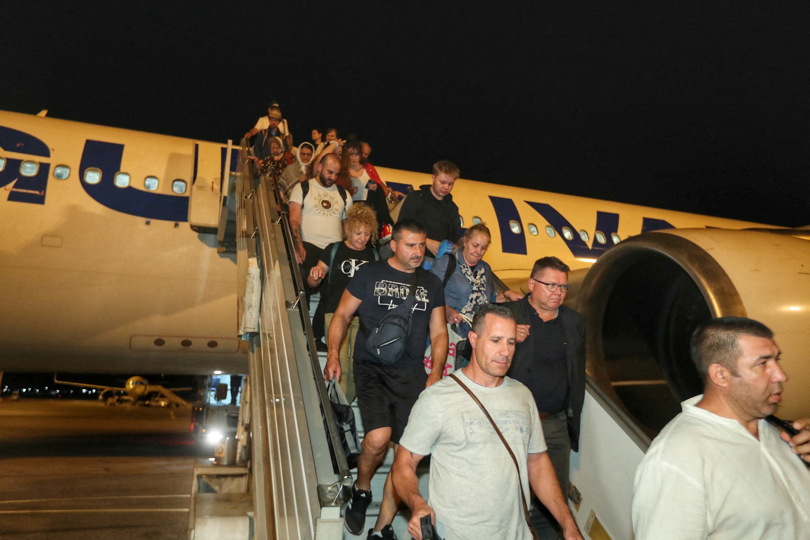 Governments scramble to evacuate citizens from Israel, Iran