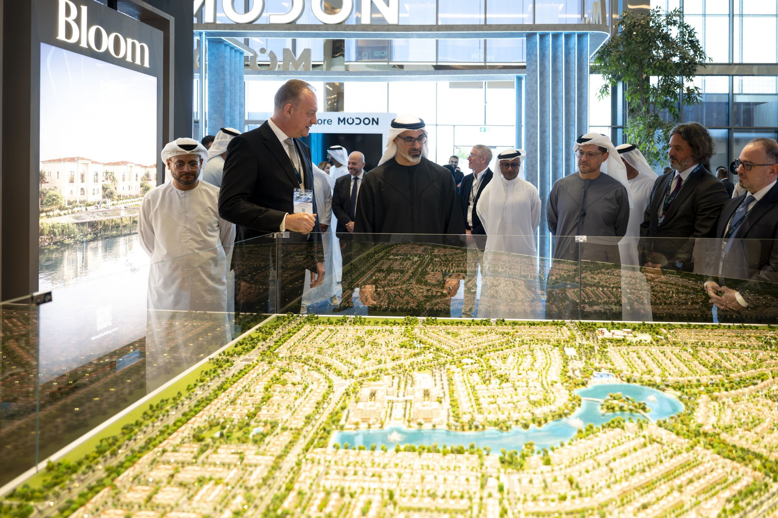 Sheikh Khaled attends Abu Dhabi Infrastructure Summit